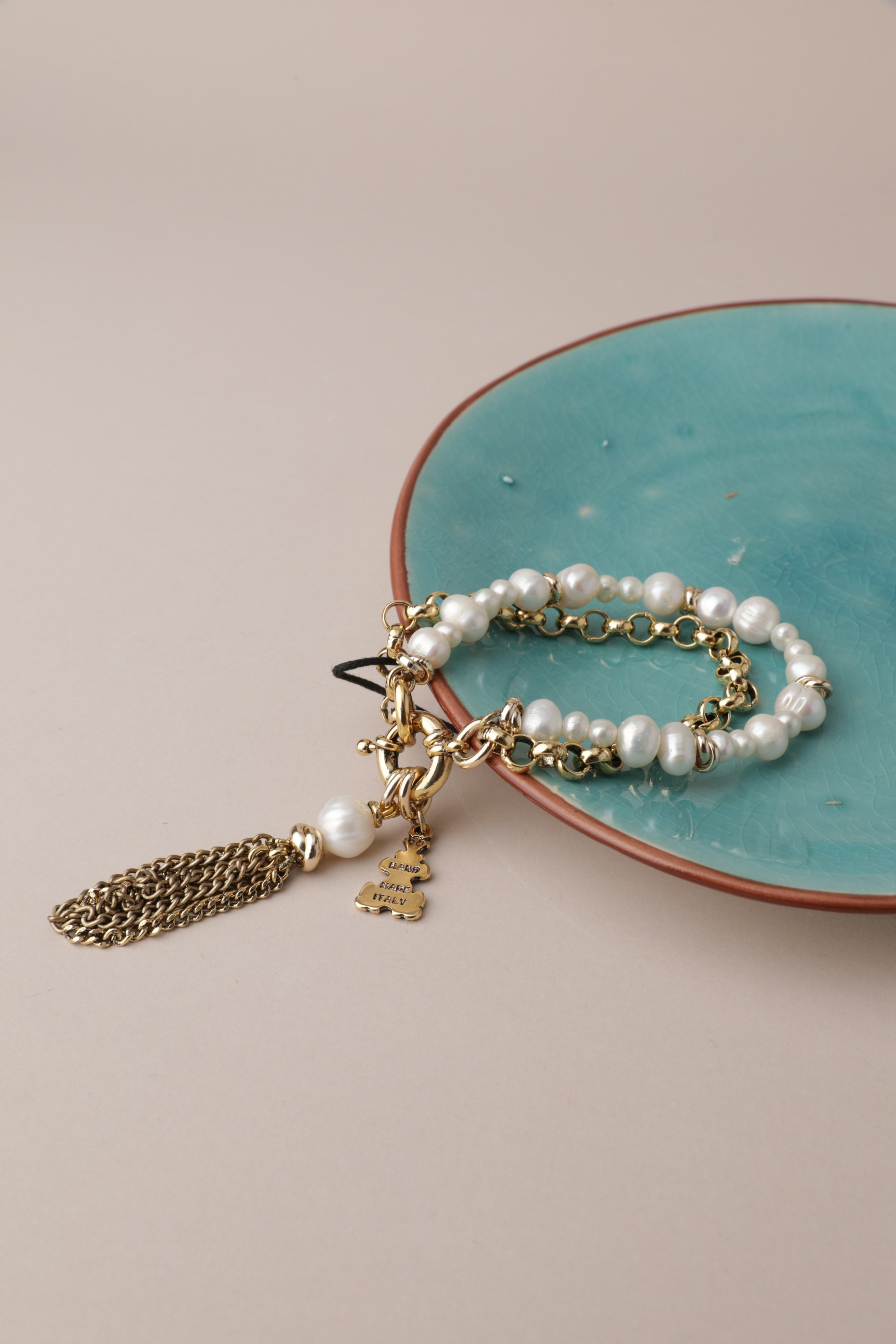 Украшения. Фотостудия предметной и модельной съёмки для маркетплейсов