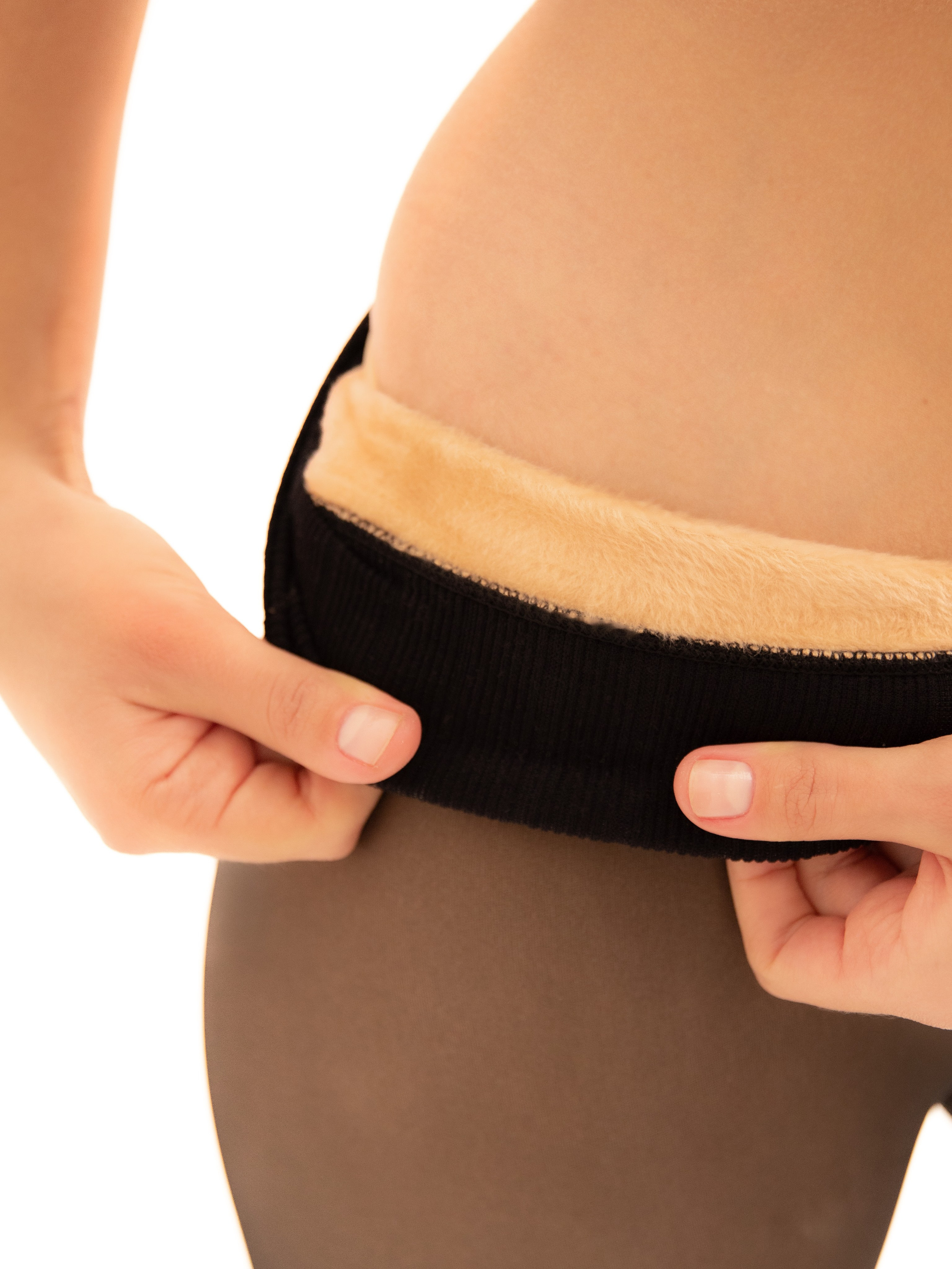 Женские кологотки. Фотостудия предметной и модельной съёмки для маркетплейсов