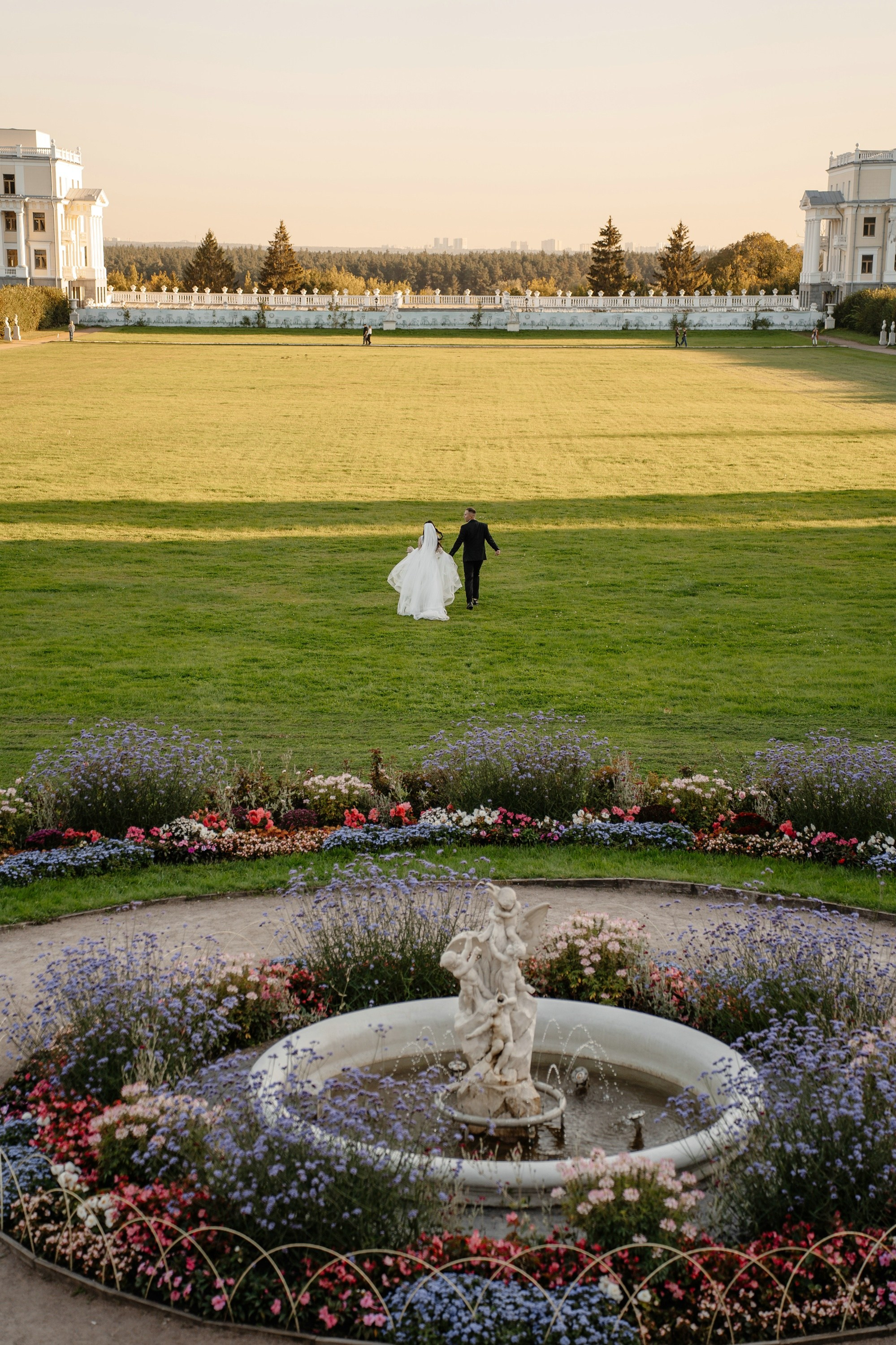 Свадьба в усадьбе Архангельское. Свадебный и семейный фотограф в Москве Светлана Зоткина