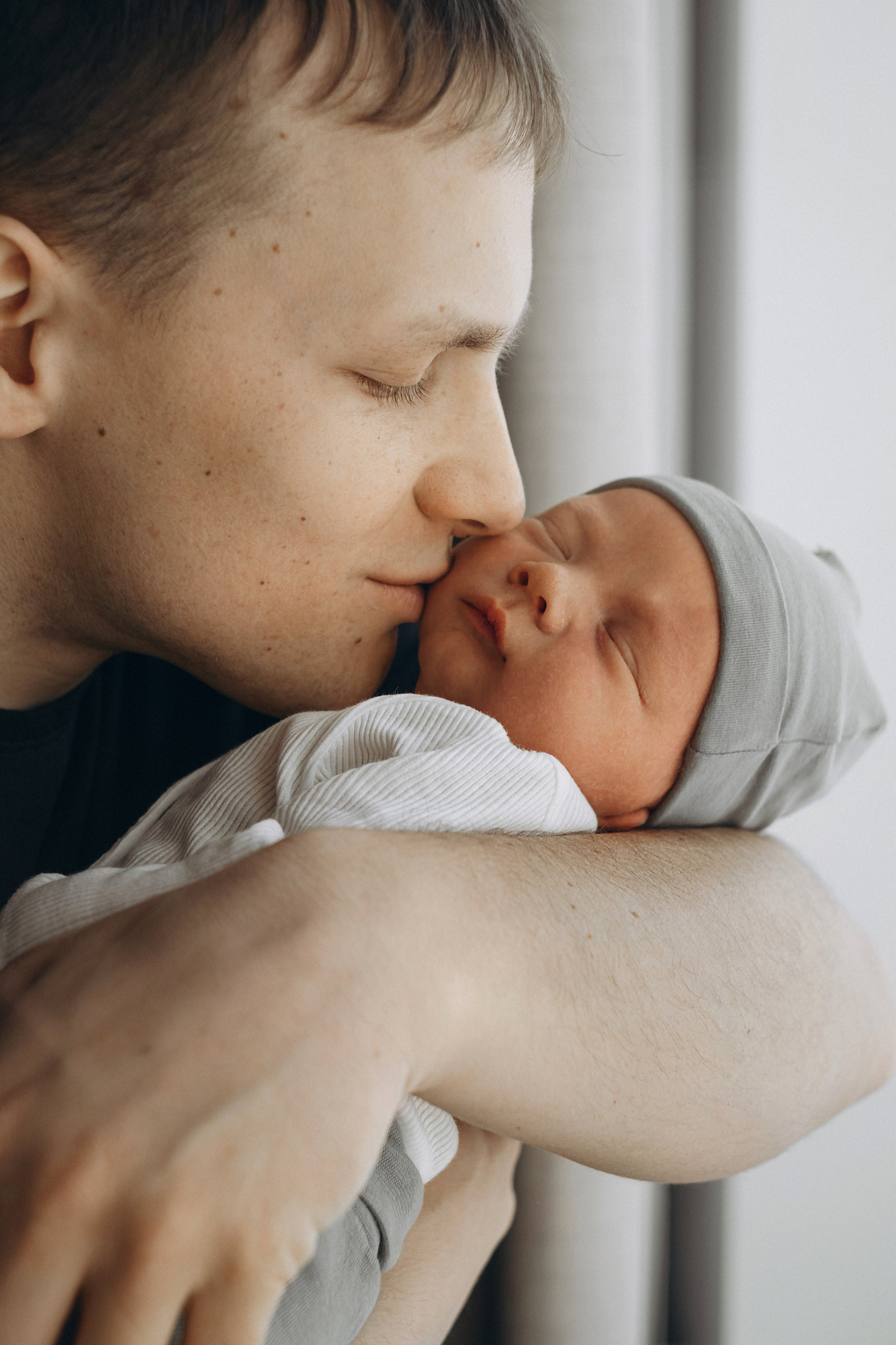 Выписка Тони, Саши и Гаврюши. Семейный и детский фотограф в Санкт-Петербурге
