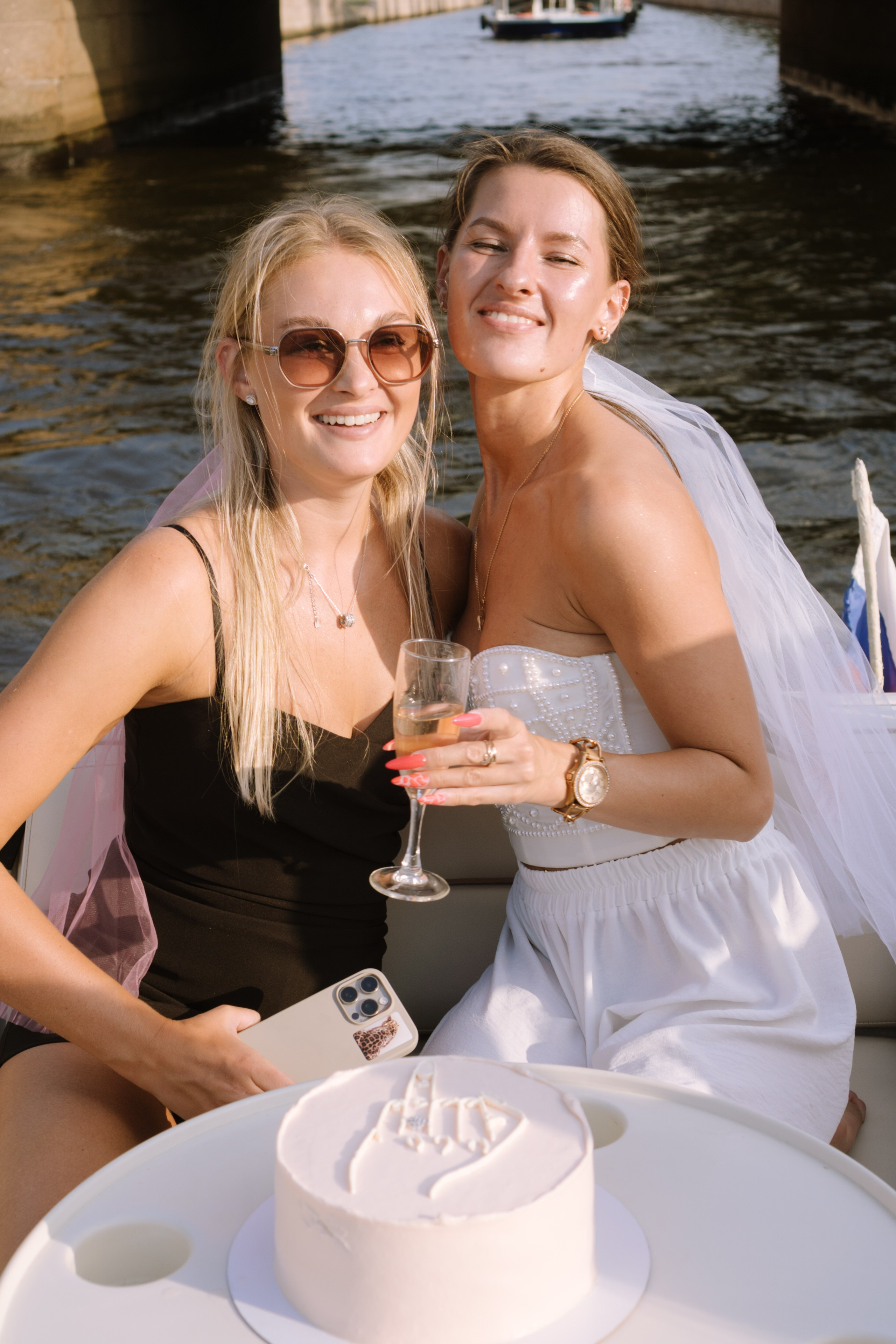 ДЕВИЧНИК НА КАТЕРЕ. Профессиональный фотограф, Санкт-Петербург — Виктория Богомолова