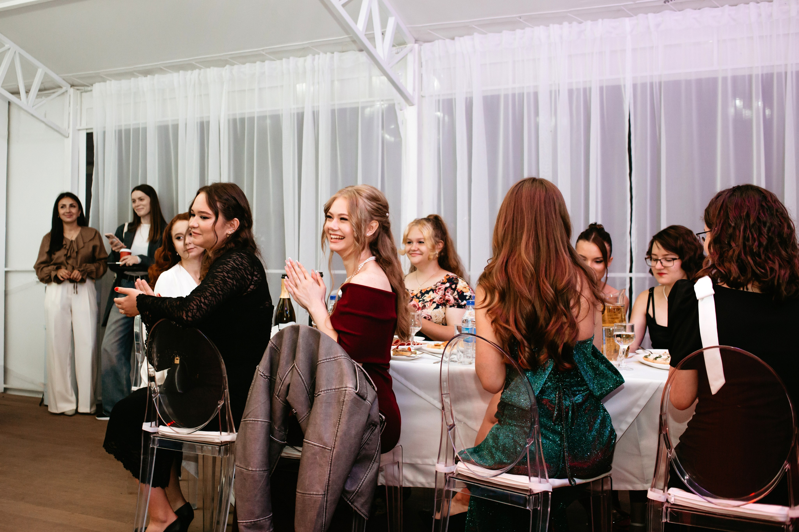 Выпускной 2025 (41 школа) 11 класс. Фотограф в Челябинске Ополихина Анна