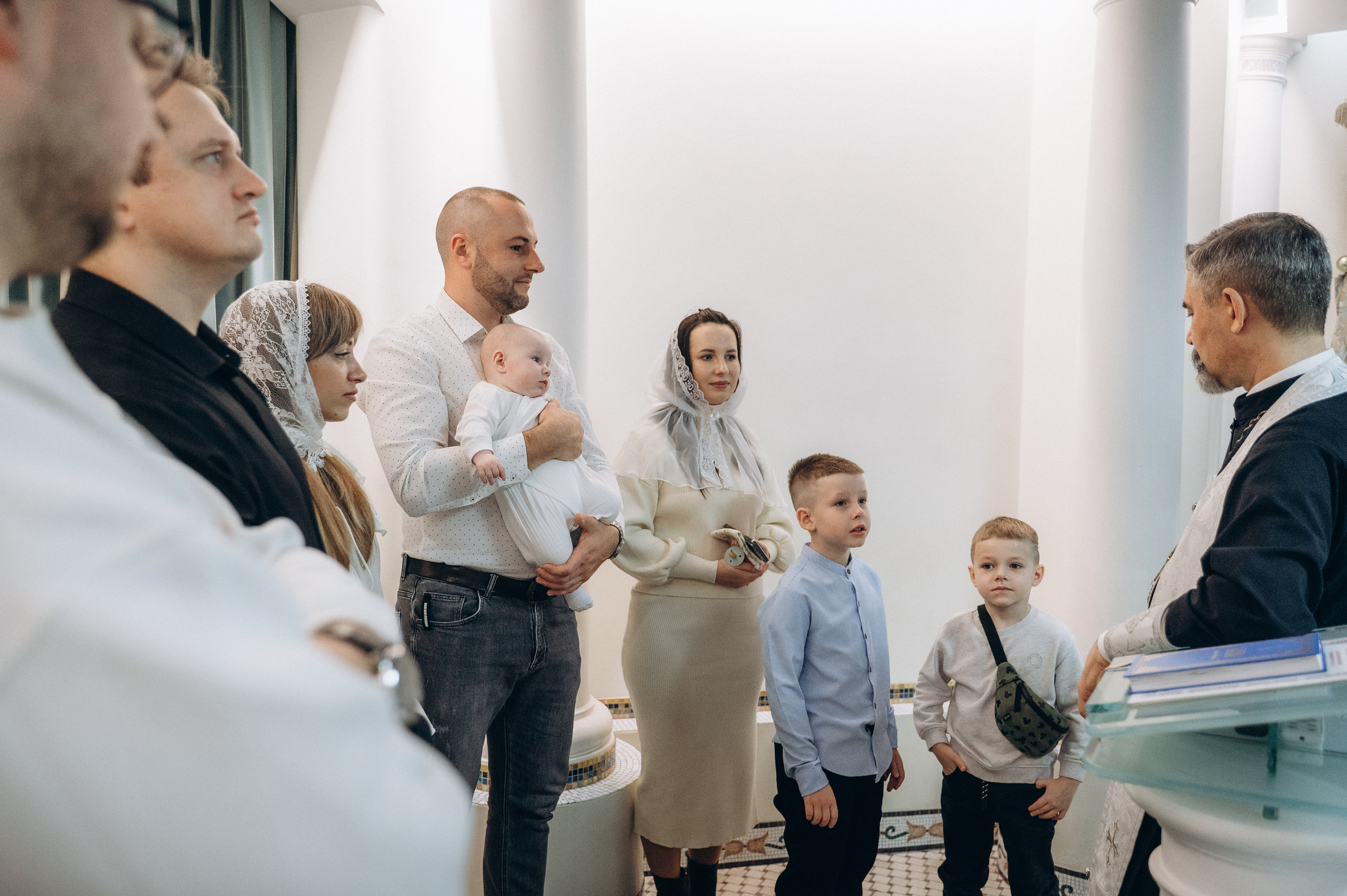 Крещение Тимура (Храм Святой Троицы). Семейный фотограф в Минске Дарья Дреко