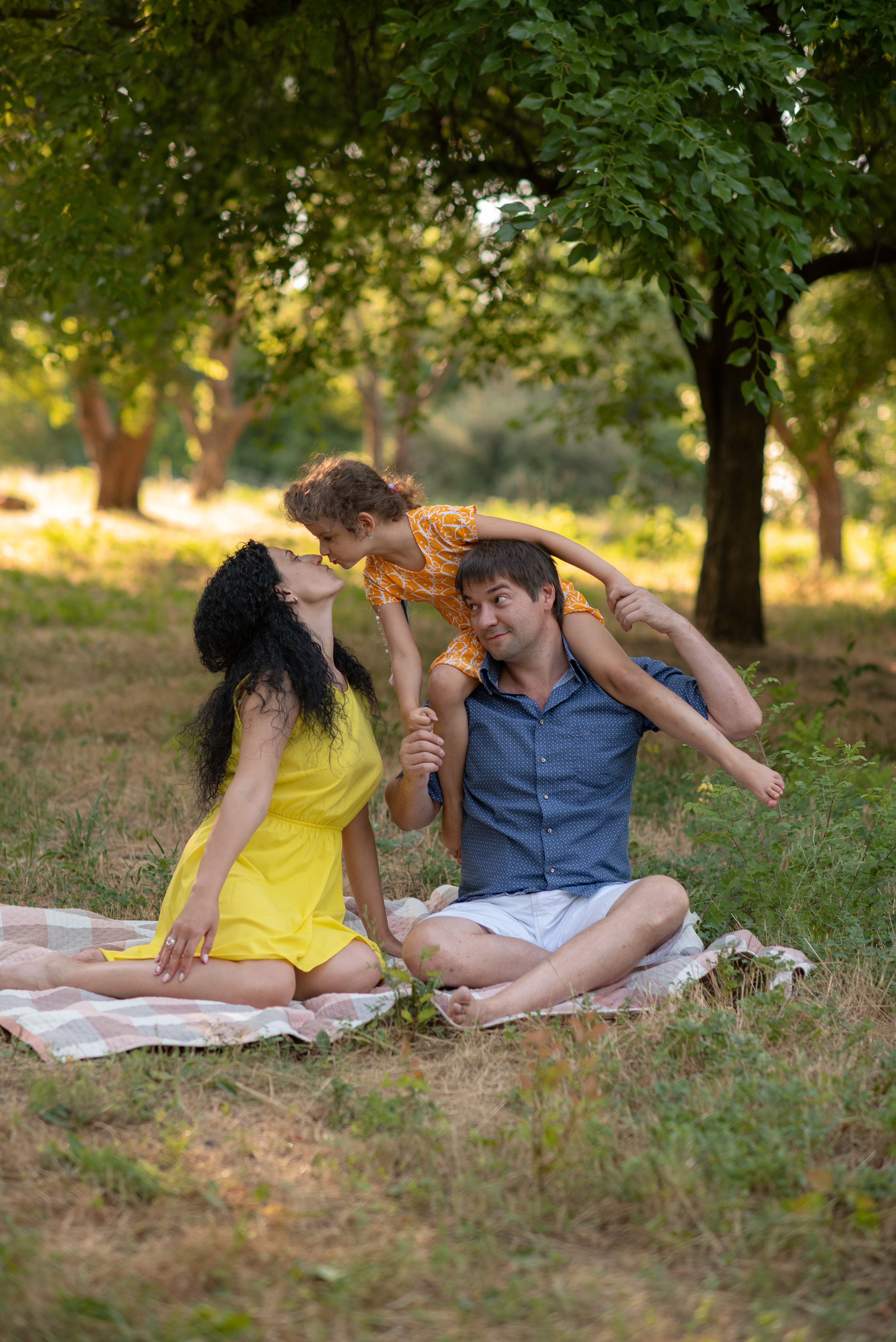 Счастливые🧡 Катюша, Настюша и Дима. Семейный фотограф в Ростове-на-Дону Мария Панарина