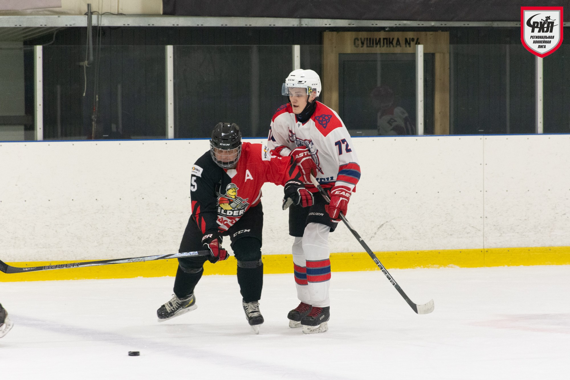 Хоккей. Фотограф Максим Буряк