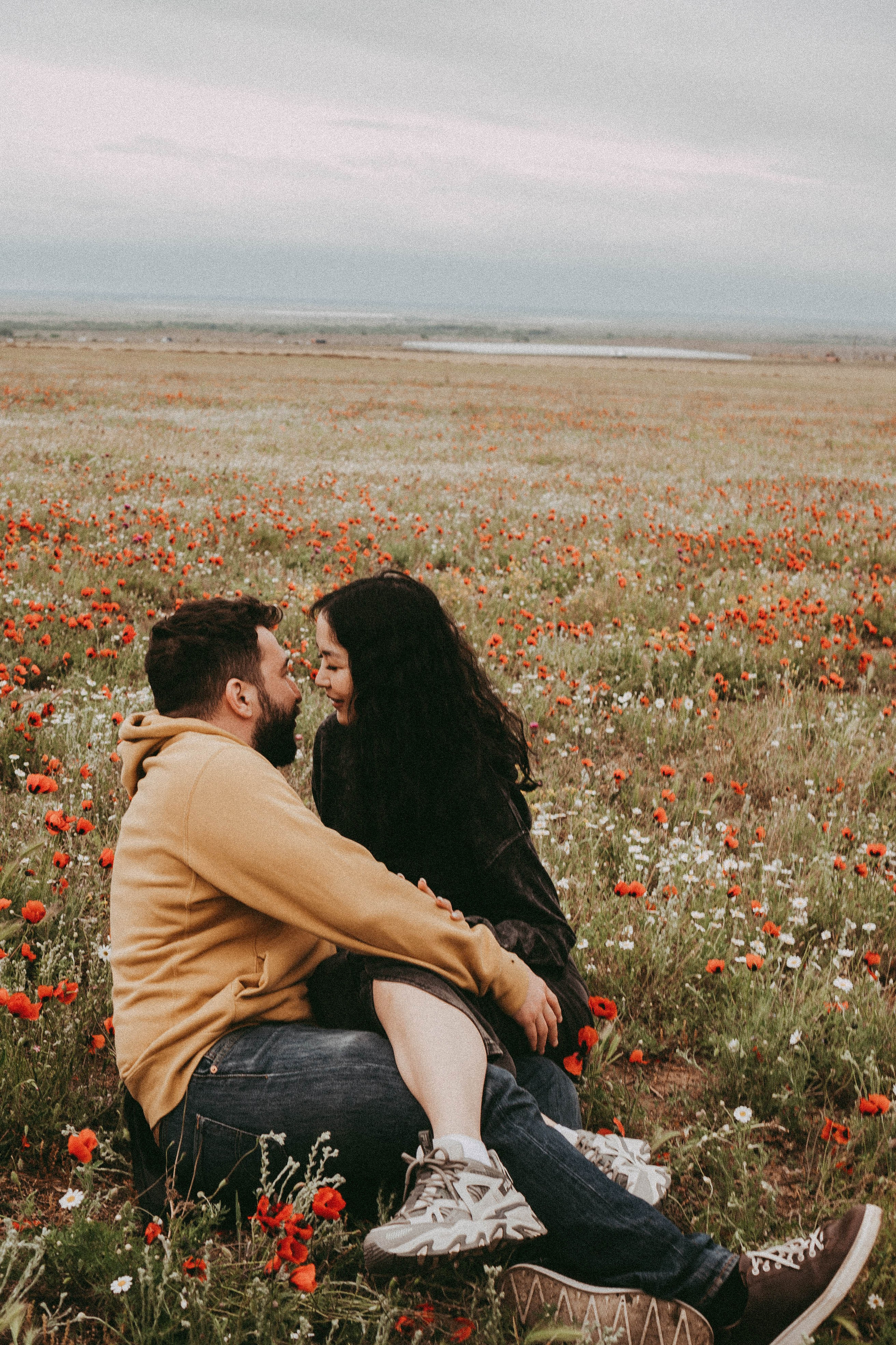 Любовь в маковом поле. Профессиональный фотограф, Санкт-Петербург — Виктория Богомолова