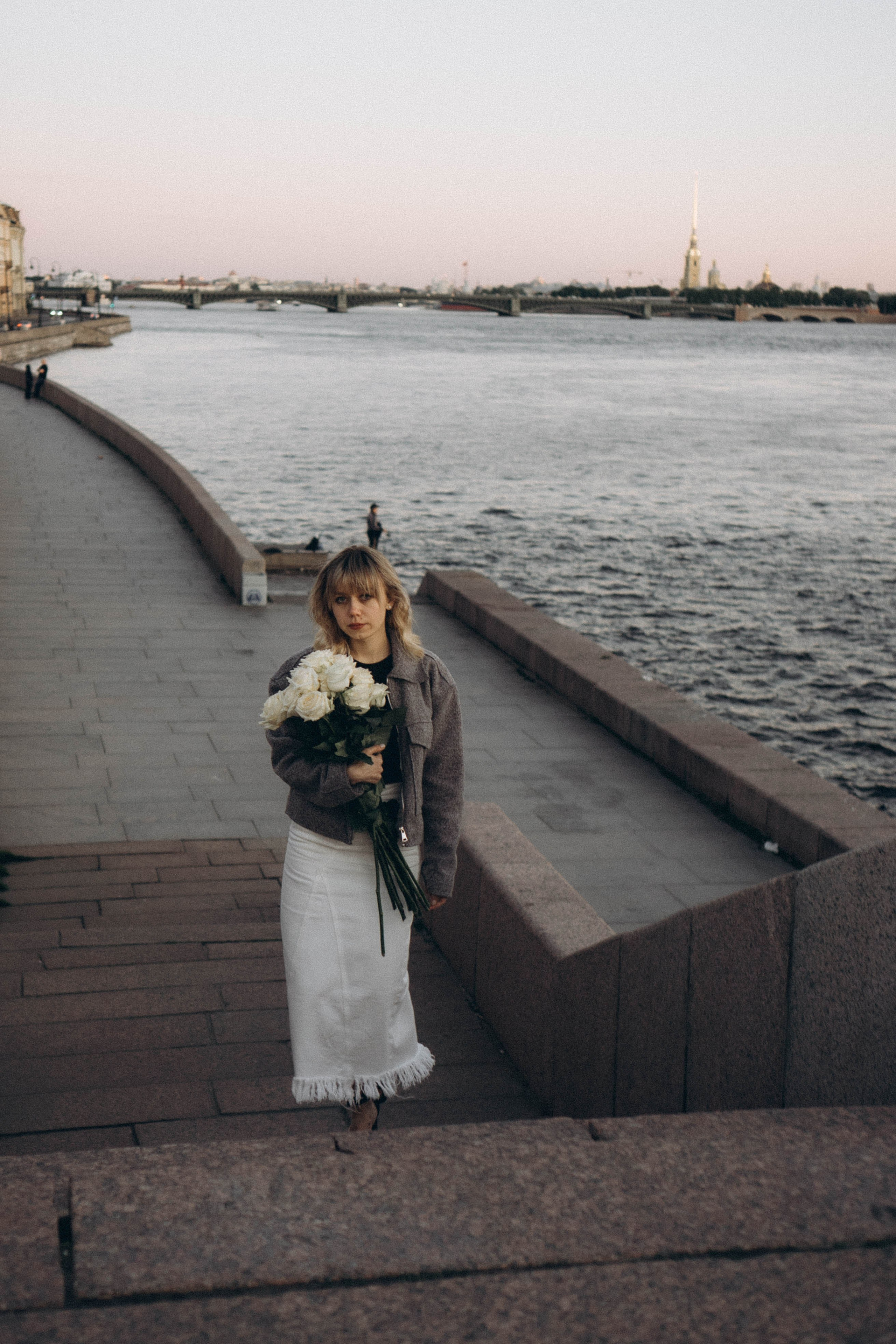 ПРОГУЛКА ПО ГОРОДУ В БЕЛЫЕ НОЧИ (другой вариант). Профессиональный фотограф, Санкт-Петербург — Виктория Богомолова