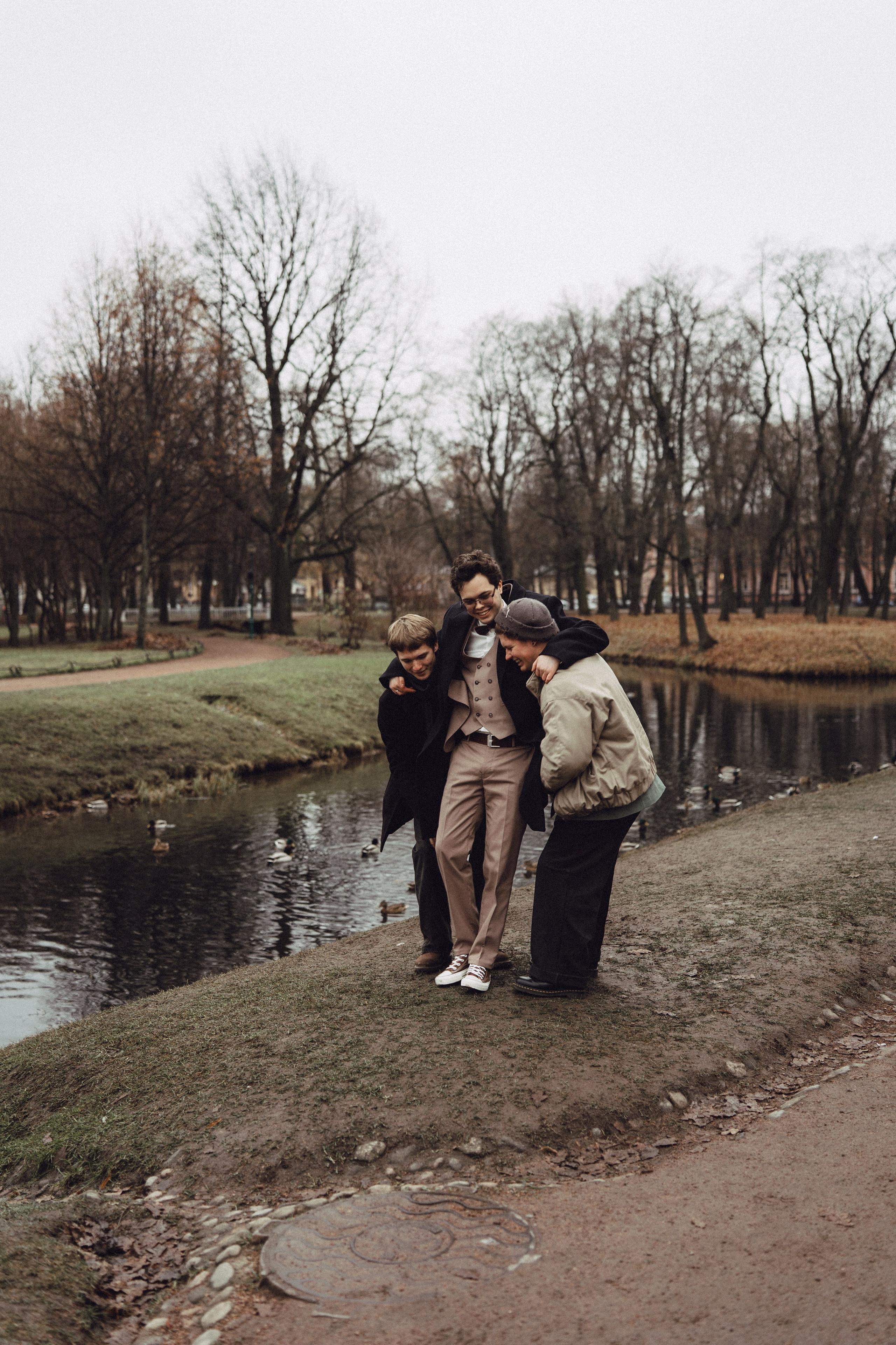 СВАДЕБНАЯ СЬЕМКА ВО ВТОРОМ ДВОРЦЕ С ГОСТЯМИ И ПРОГУЛКА В ТАВРИЧЕСКОМ САДУ. Профессиональный фотограф, Санкт-Петербург — Виктория Богомолова