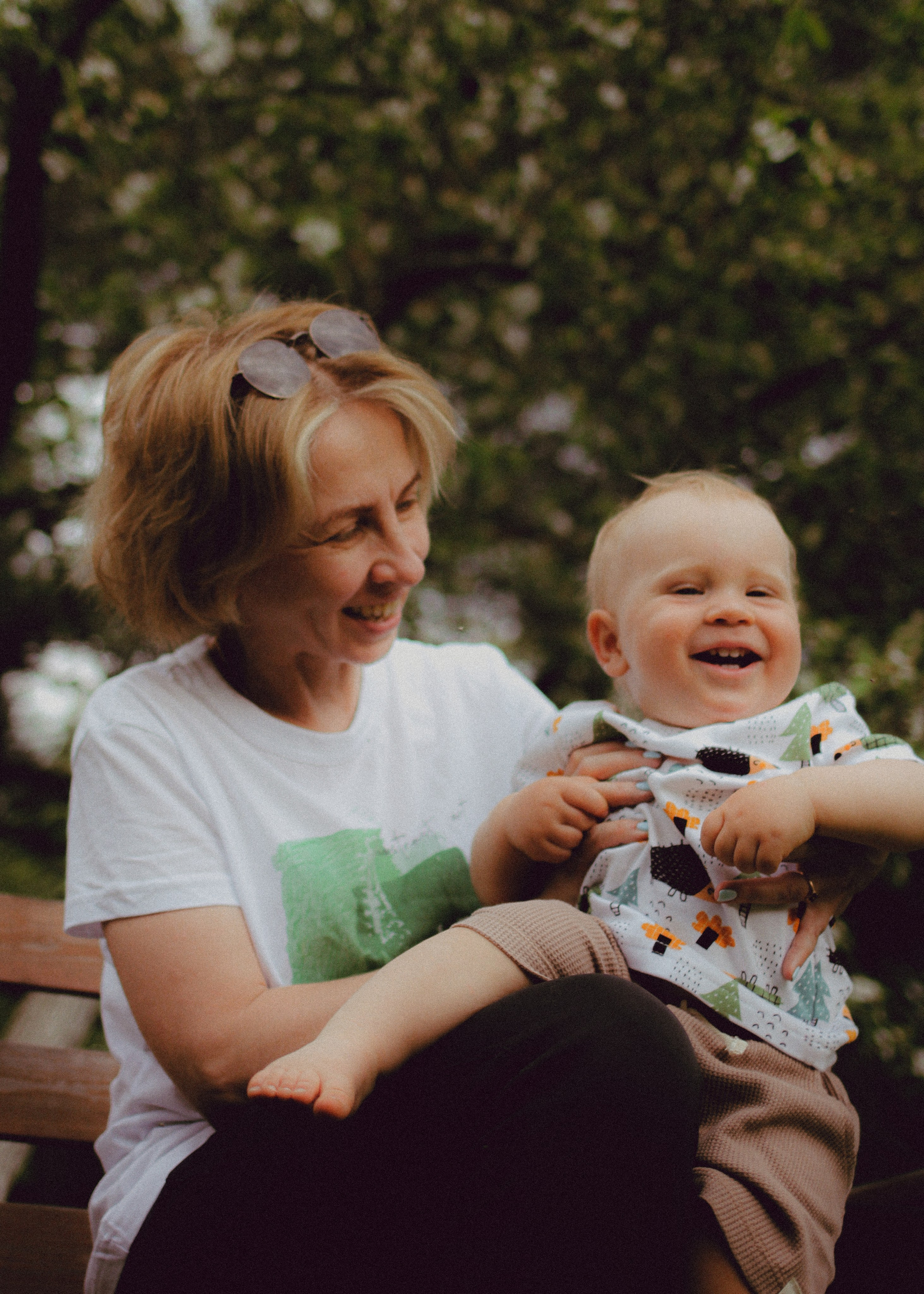 Бабушка Ира, мама Даша и маленький Ваня. Александра Крашевская. Портретный фотограф в Москве и Санкт-Петербурге
