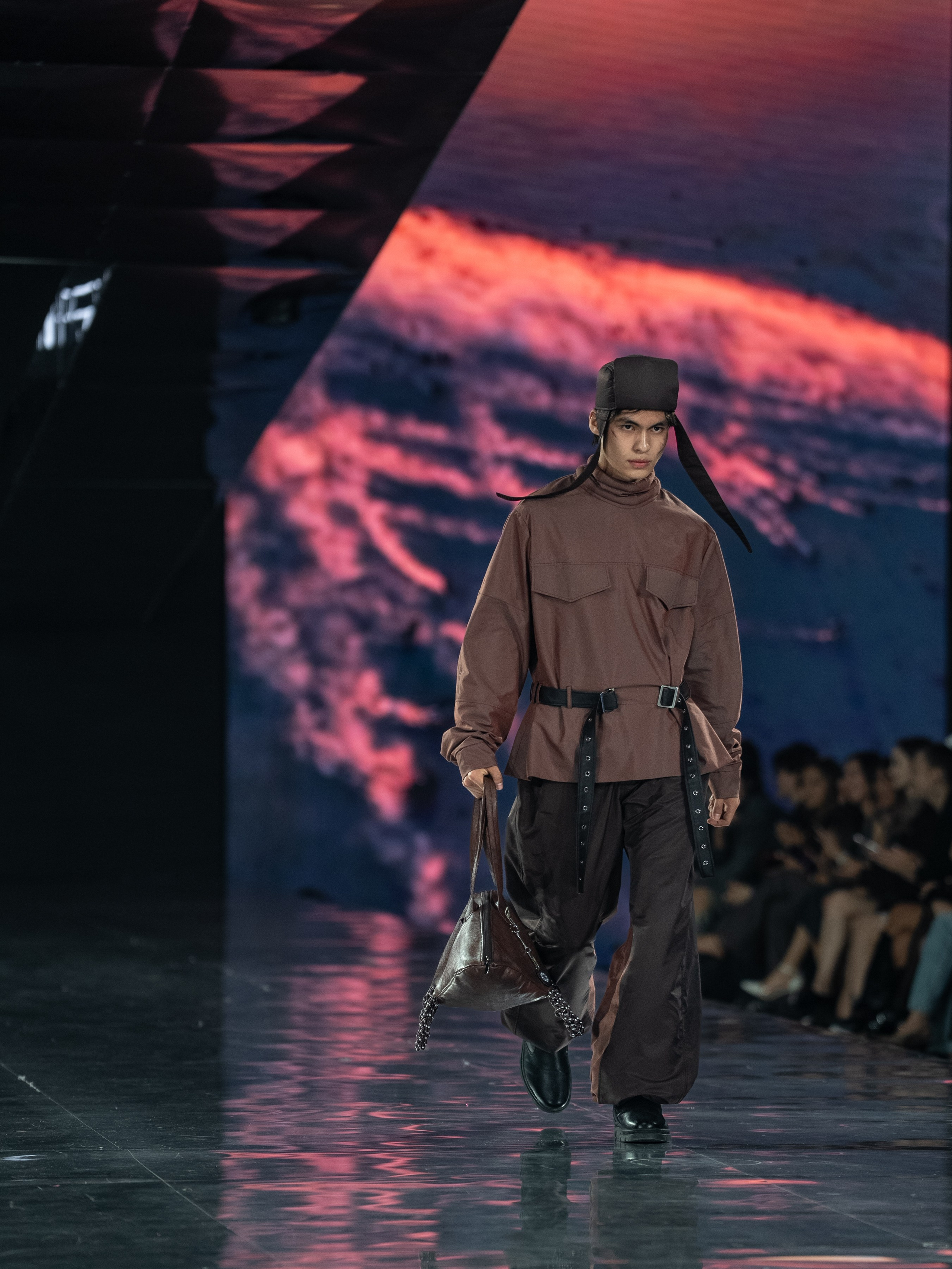 Visa Fashion Week Almaty Pre-Fall 2026 GAZHAIYIP. Сайт Алматинского НЮ АРТ, будуар и фэшн фотографа Дениса Карпенко