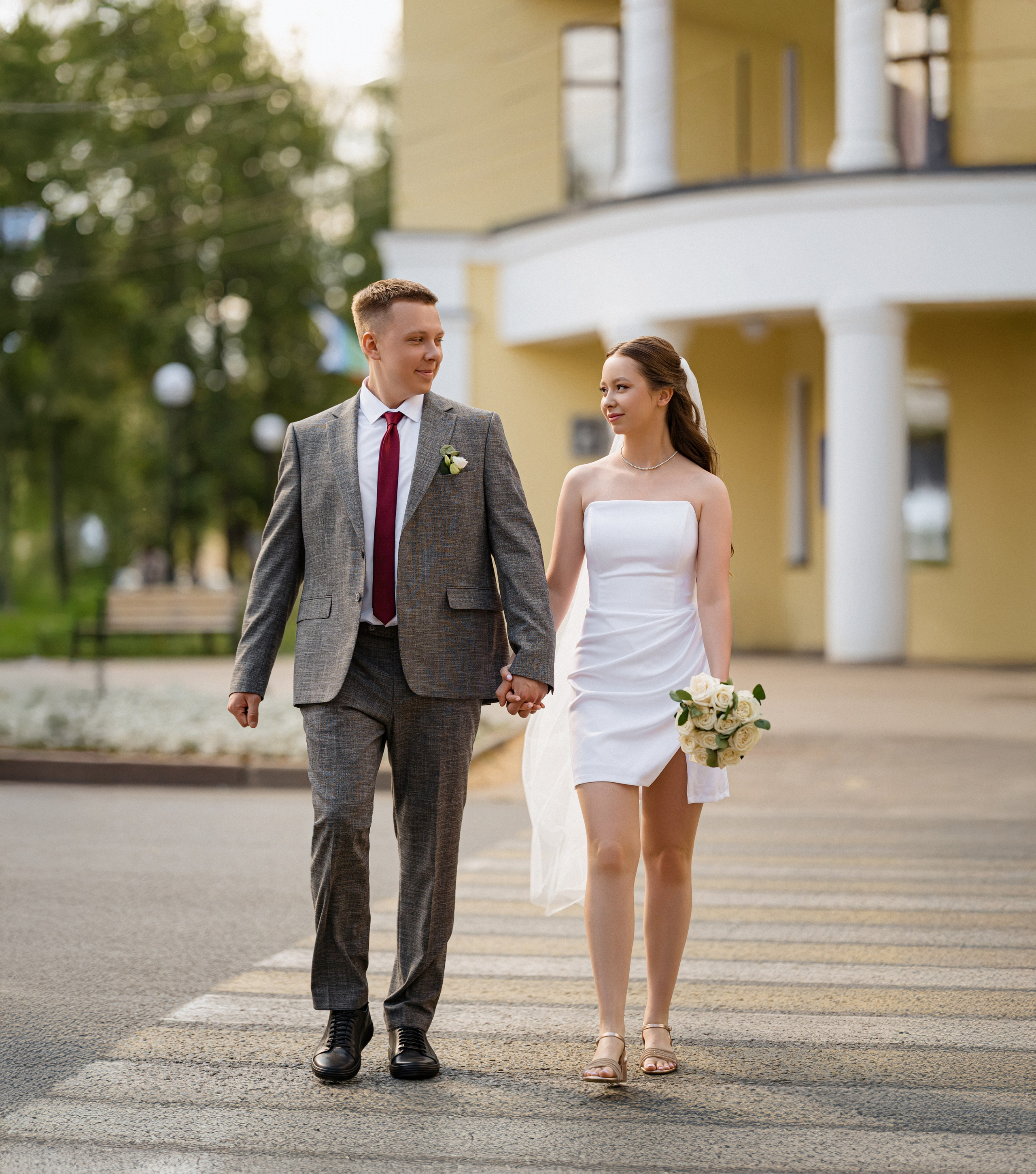 Свадебная фотосессия Ильи и Елены. Школьный и свадебный фотограф в Сыктывкаре Никита Козлов