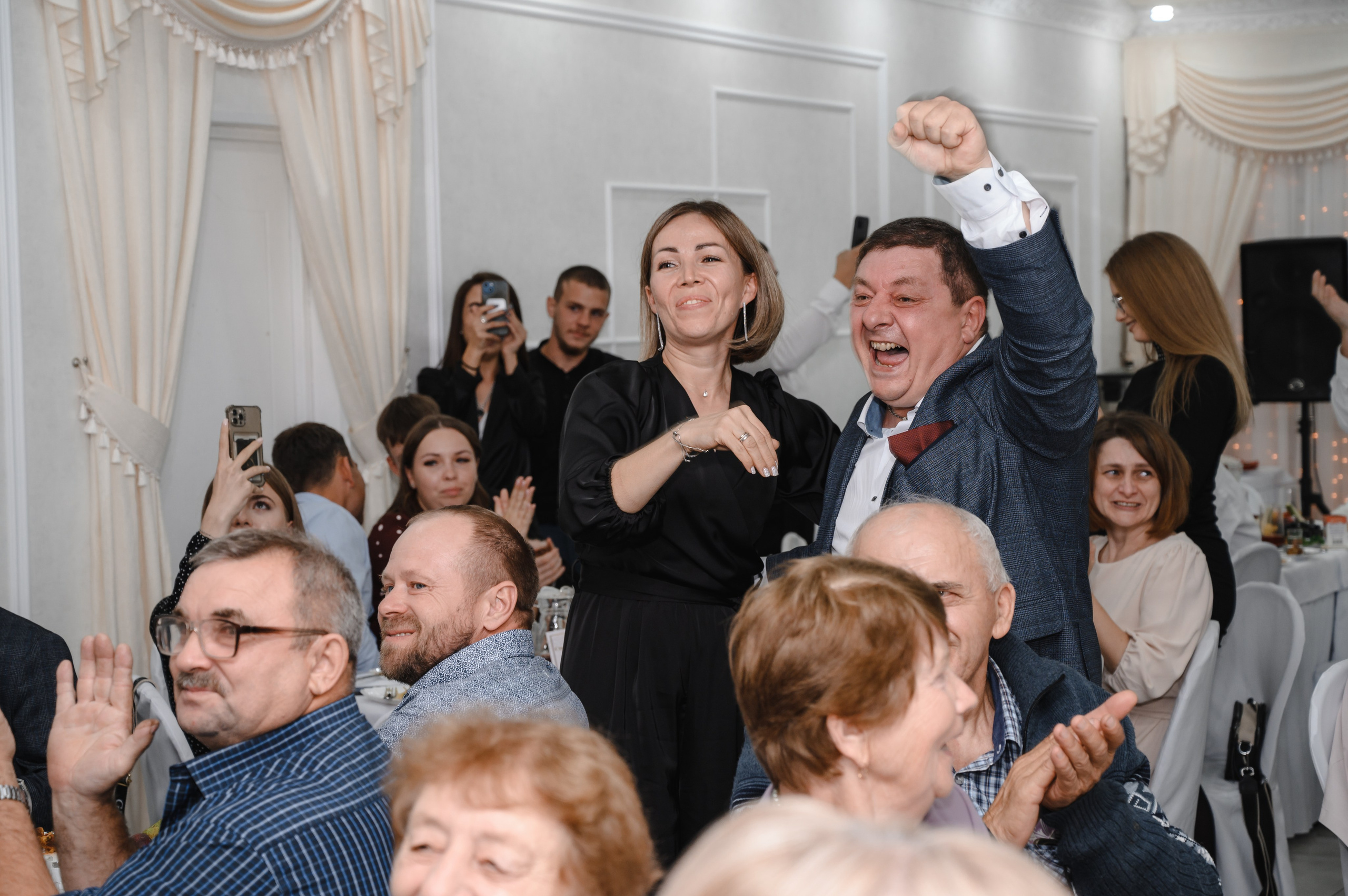 Свадебный банкет. СВАДЕБНЫЙ ФОТОГРАФ В ОМСКЕ ВЛАДИМИР КРАСС