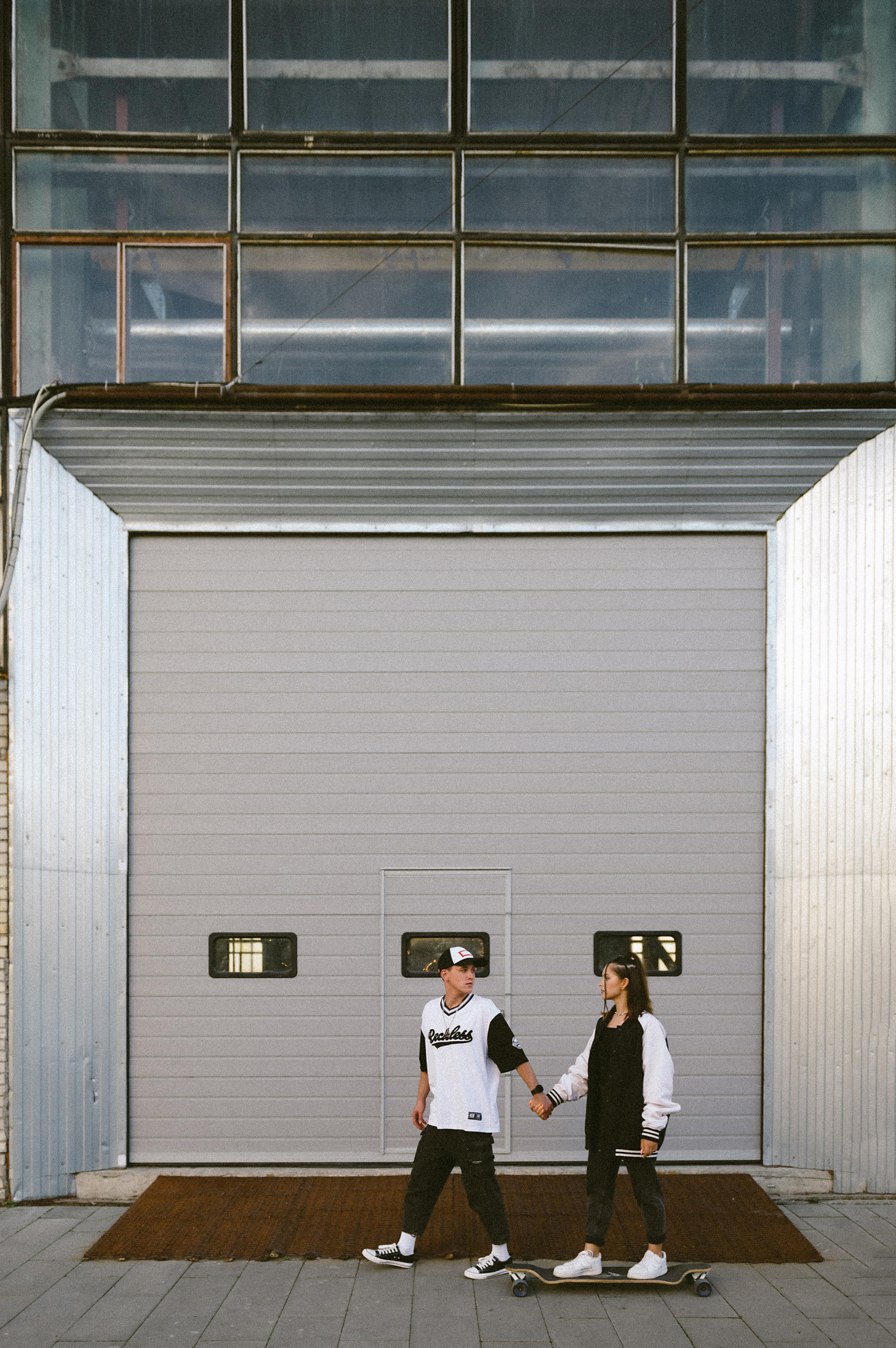 Парная фотосессия влюбленных в американском стиле в Севкабеле. Свадебный и семейный фотограф в Санкт-Петербурге Татьяна Пастухова