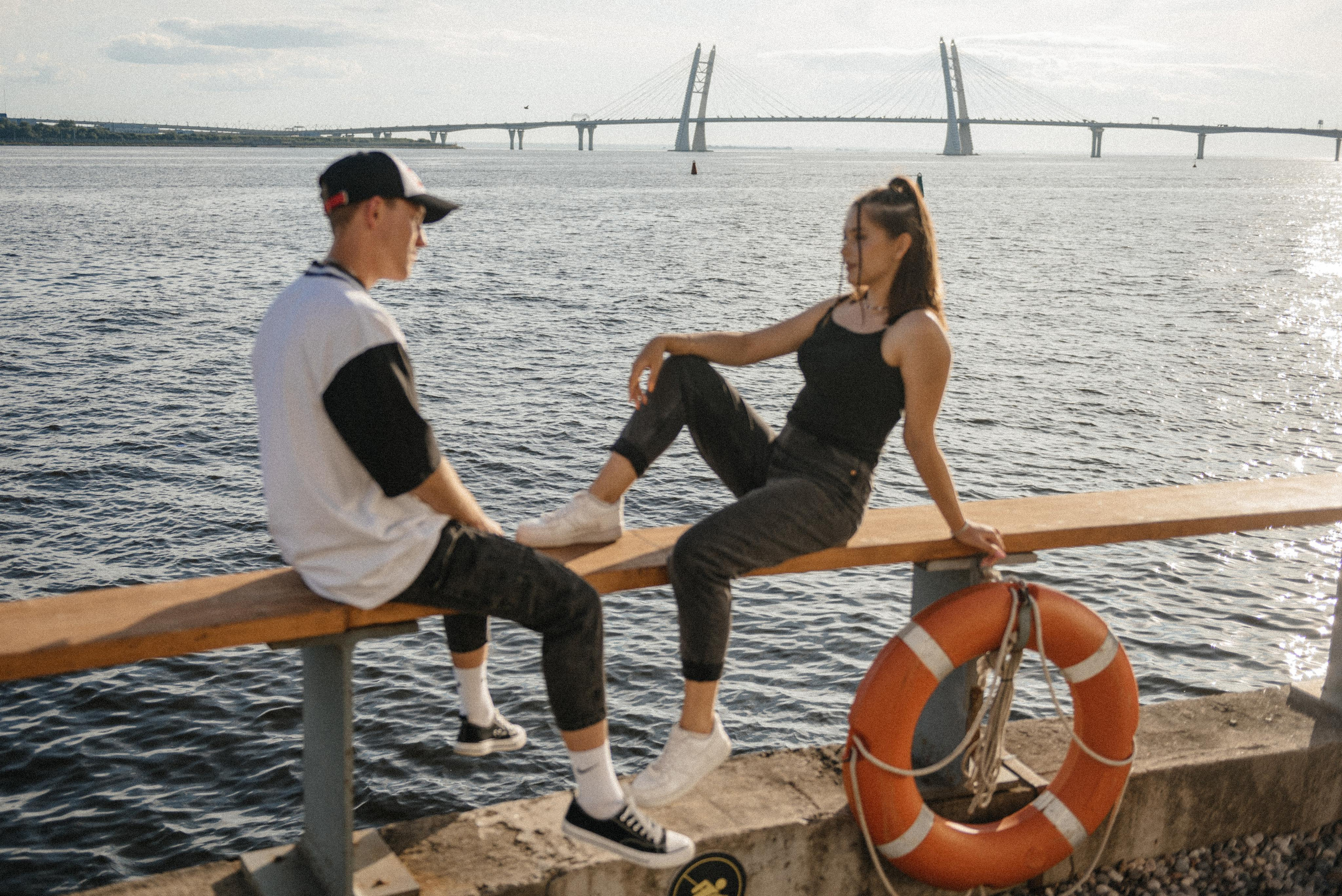 Парная фотосессия влюбленных в американском стиле в Севкабеле. Свадебный и семейный фотограф в Санкт-Петербурге Татьяна Пастухова