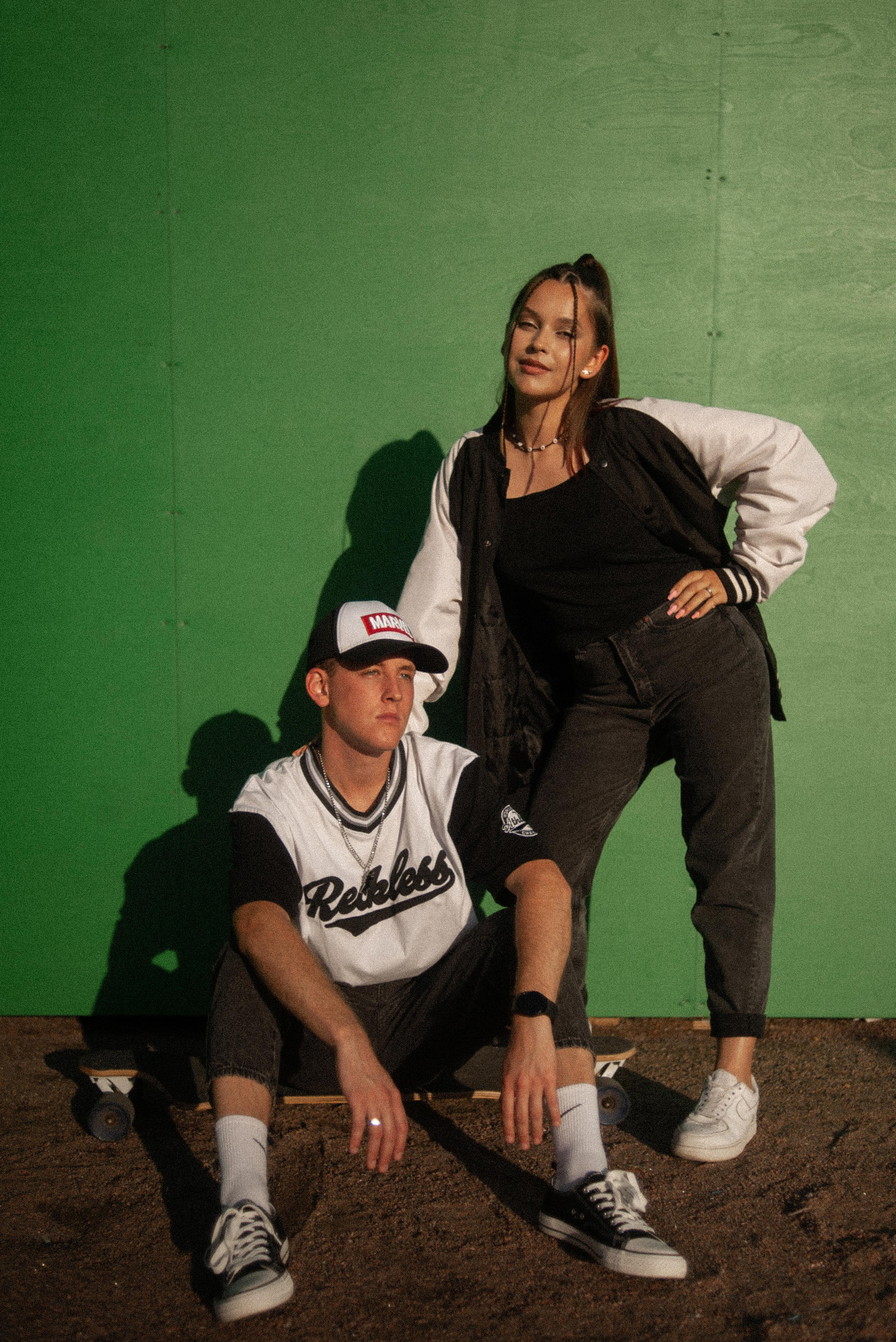 Парная фотосессия влюбленных в американском стиле в Севкабеле. Свадебный и семейный фотограф в Санкт-Петербурге Татьяна Пастухова