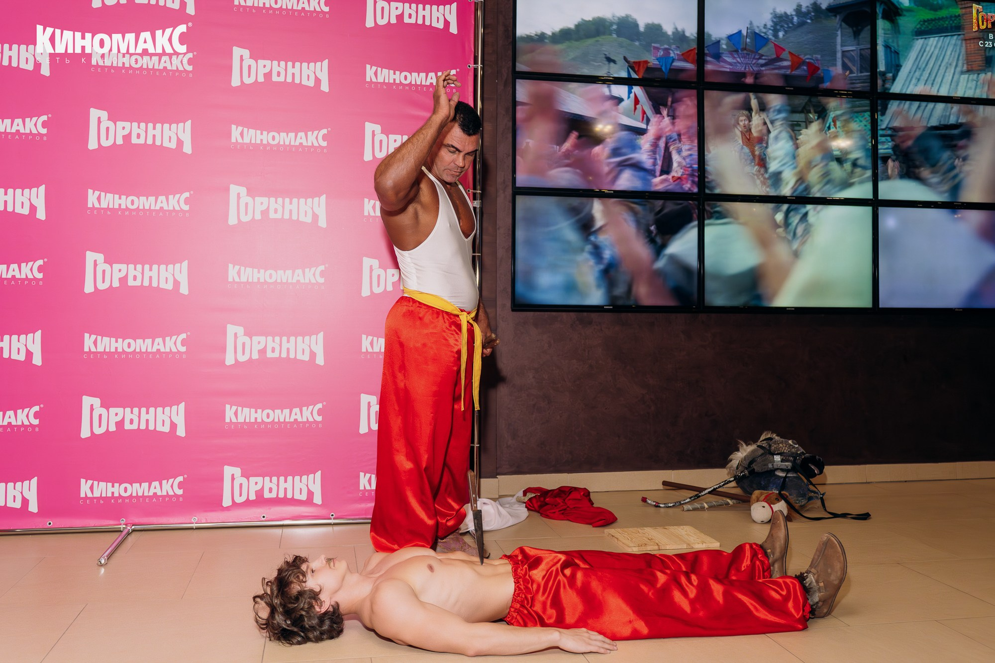 Репортажная съемка встречи актера со зрителями. Свадебный и репортажный фотограф в Ярославле Евгений Сальников