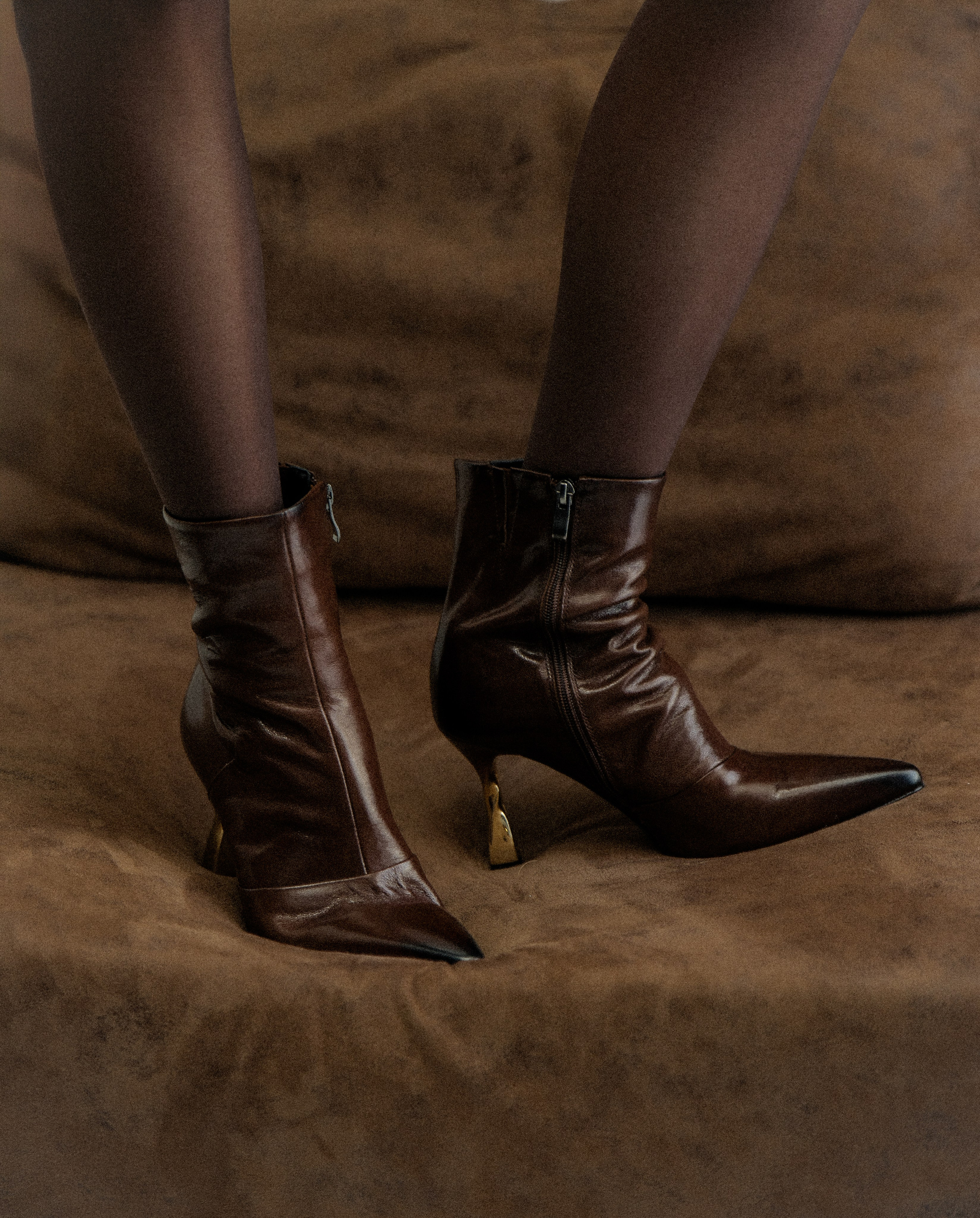 PHASES. Visual Creator Paulina Gonsales