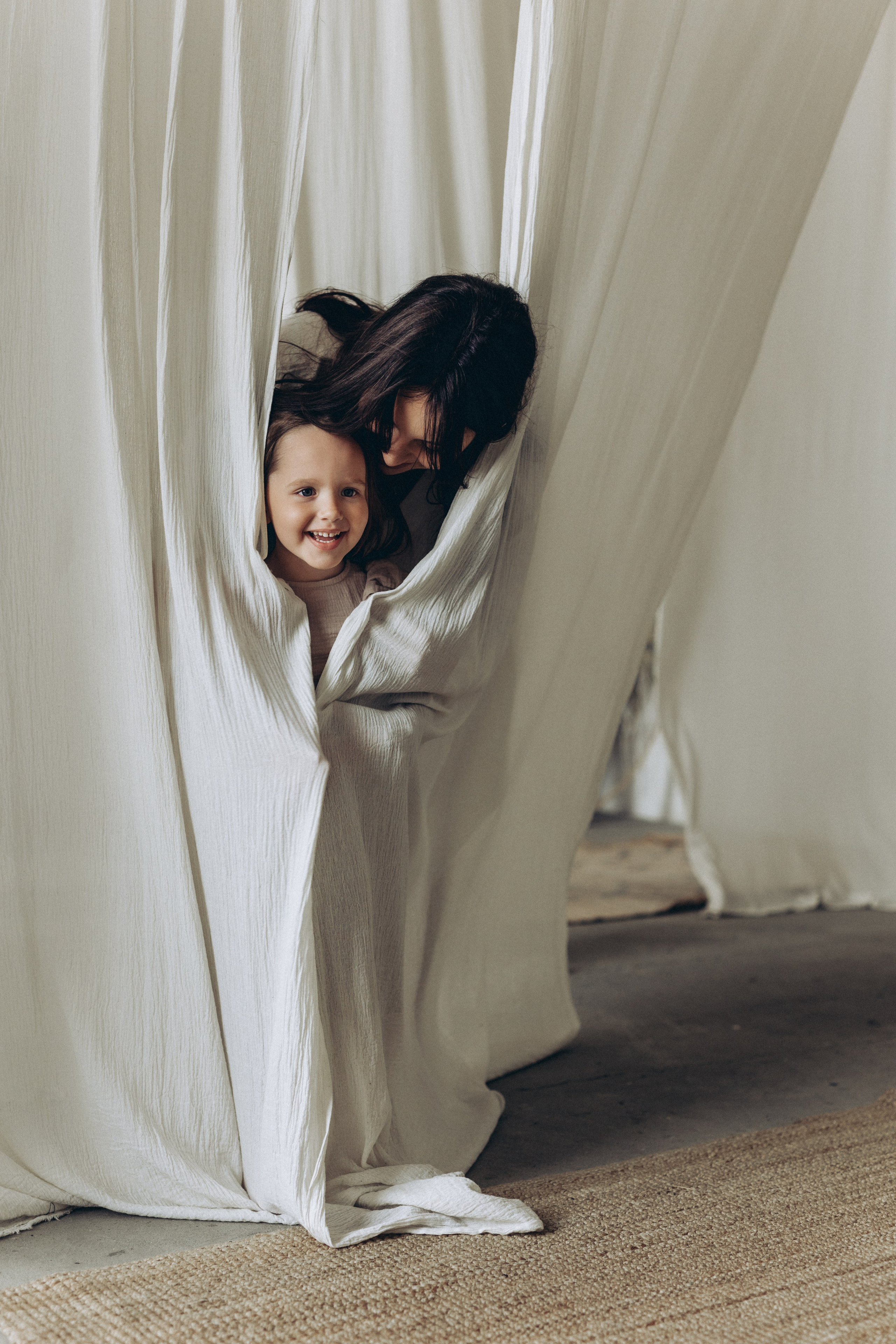 Катя и Тая. Семейный фотограф в г. Ростову-на-Дону Козлова Евгения