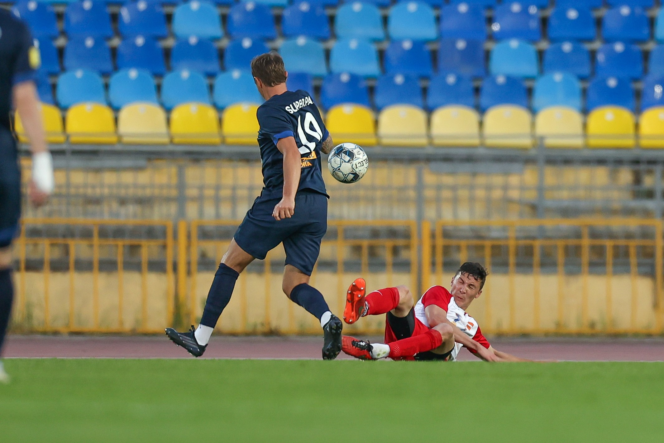 Благотворительный футбольный матч Друзья Бурмистрова vs ФК Fight Nights. Спортивный репортажный фотограф Казань Нафис Сиразетдинов