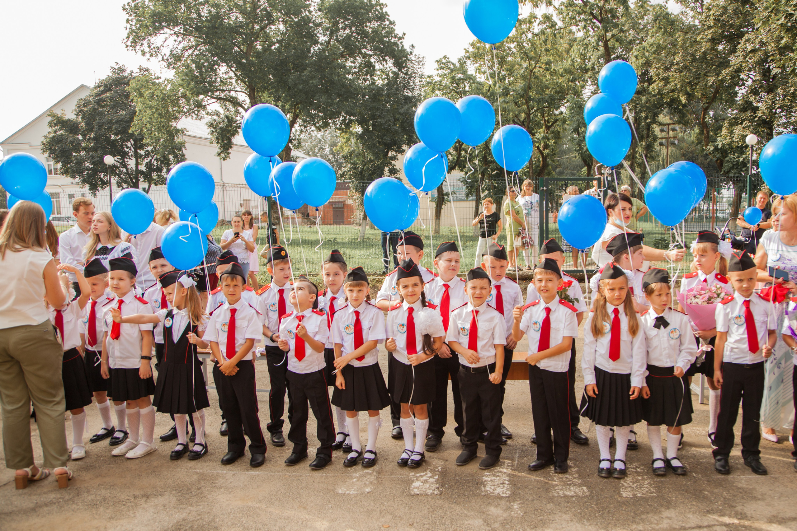 Линейка 1 сентября. Свадебный и семейный фотограф в Армавире