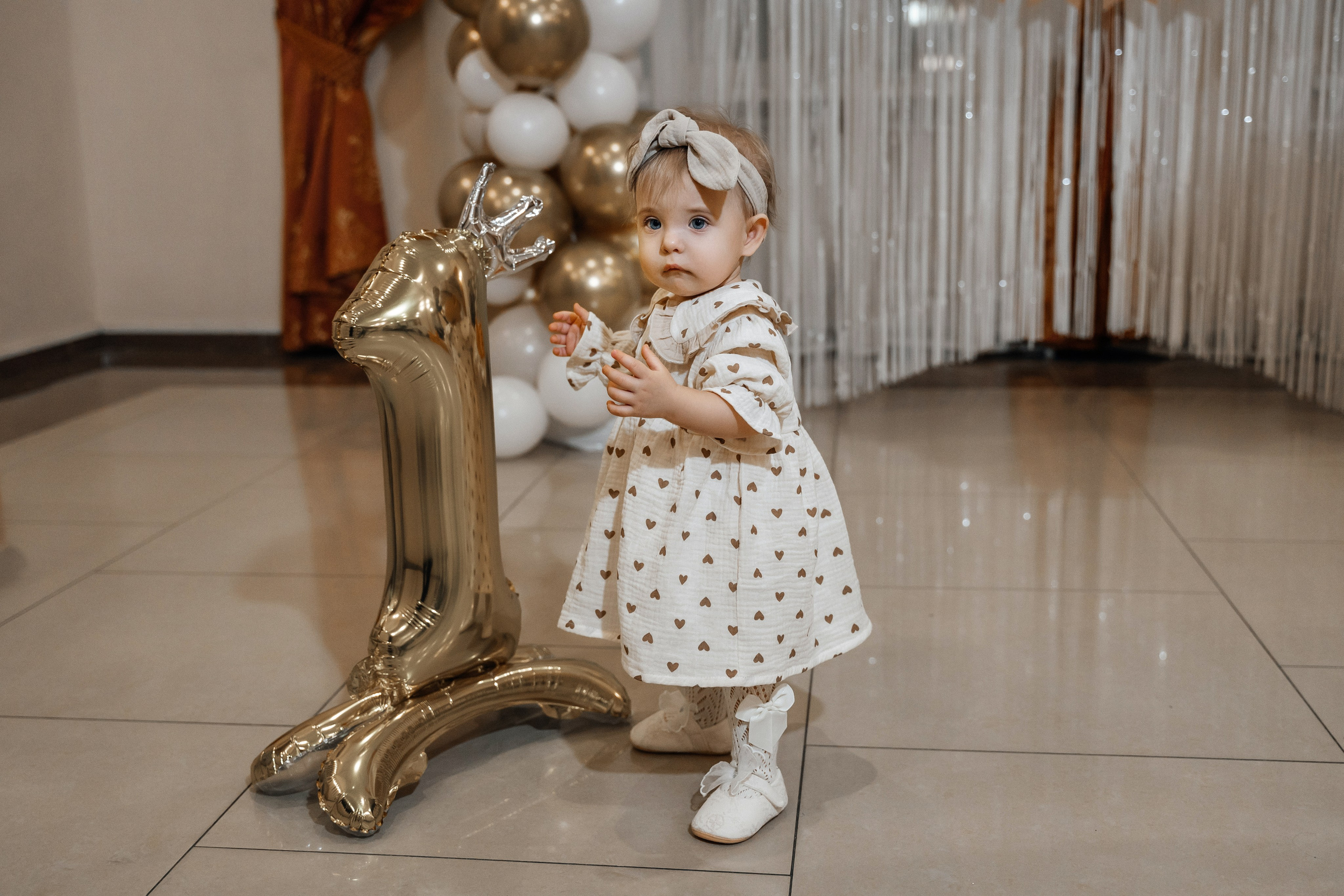 Александра и Виктория 1 годик. Семейный фотограф в Белгороде Амелина Алина