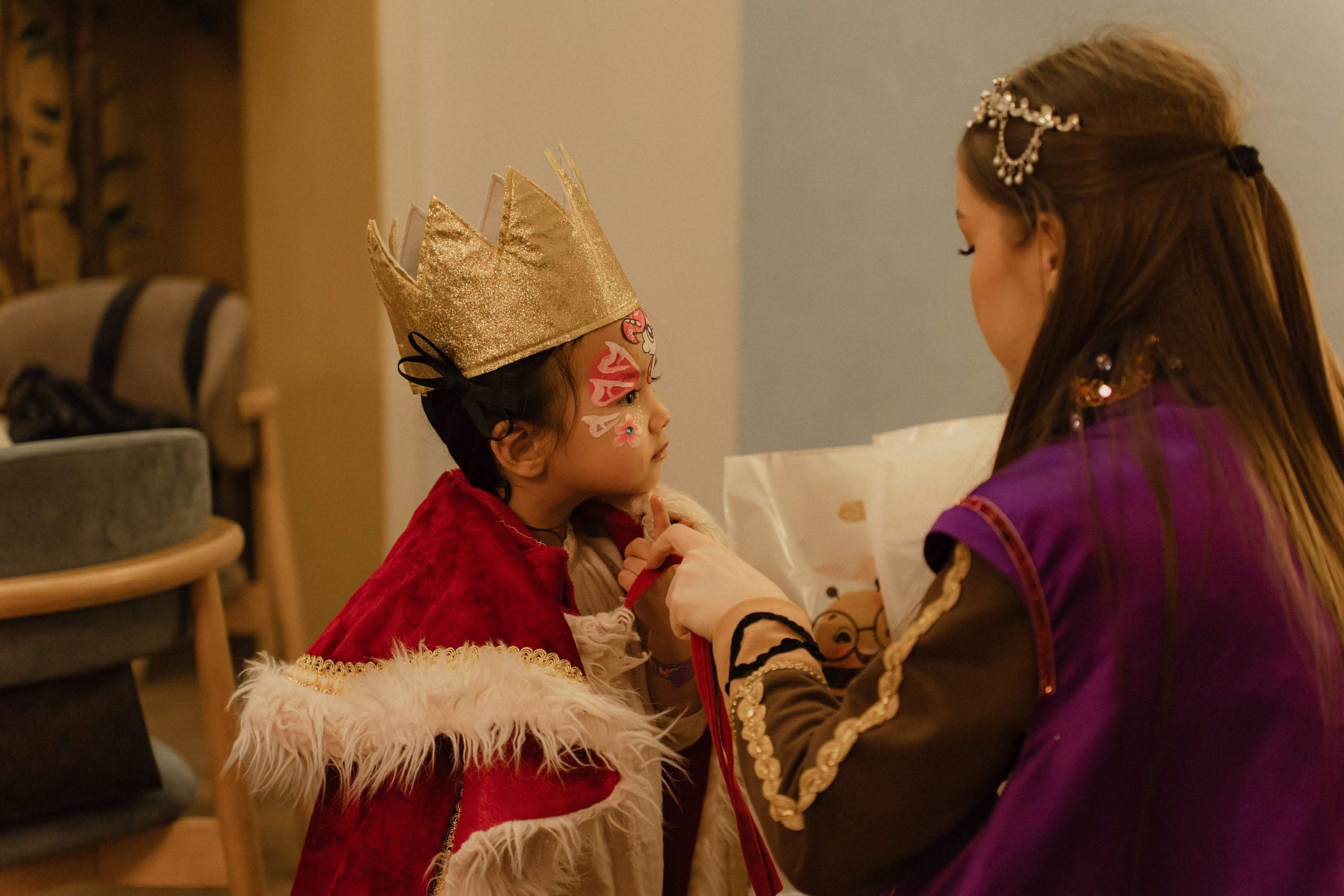 День рождения Алиши (кафе). Крис Богомазова