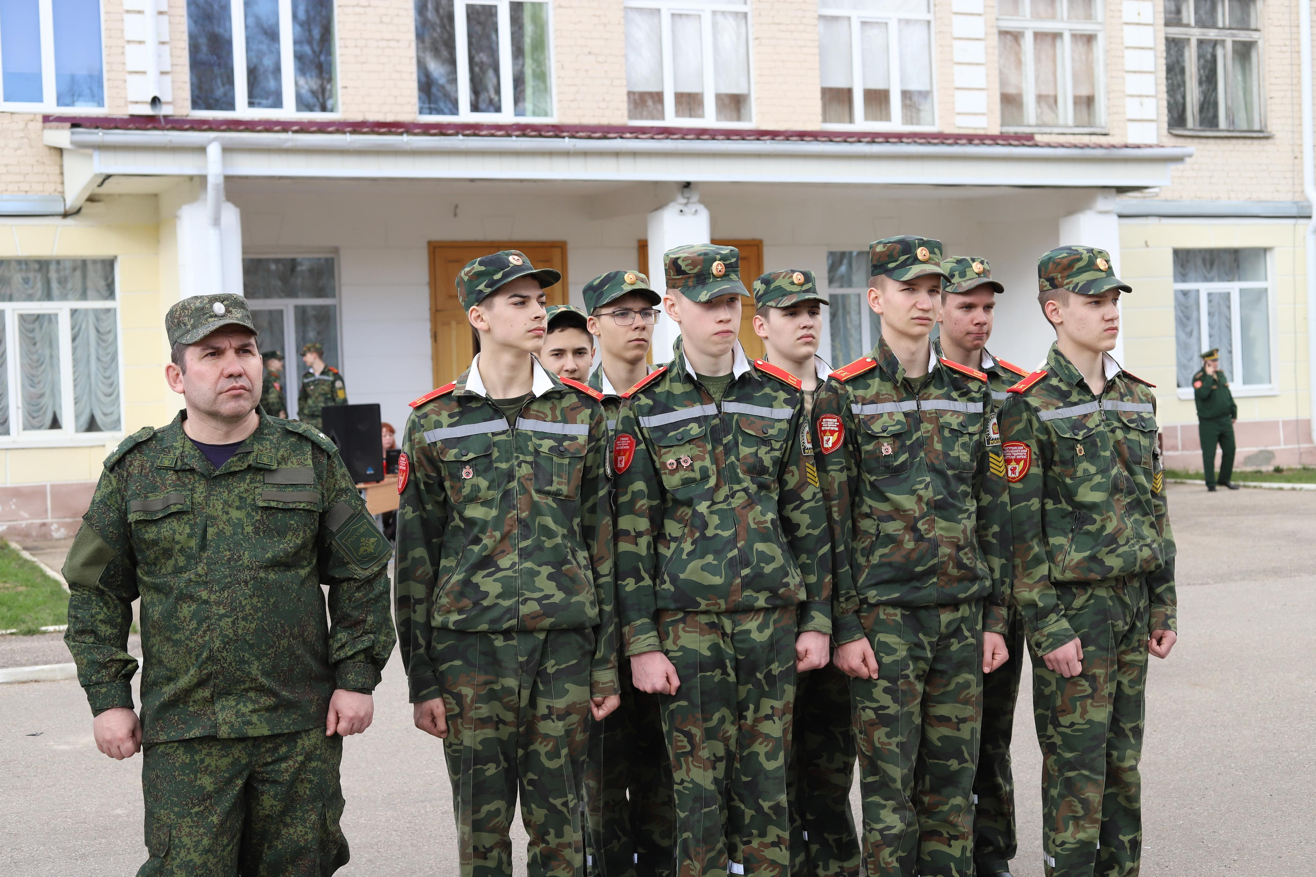 Кадеты. Выпускные альбомы, индивидуальные фотосессии в Костроме