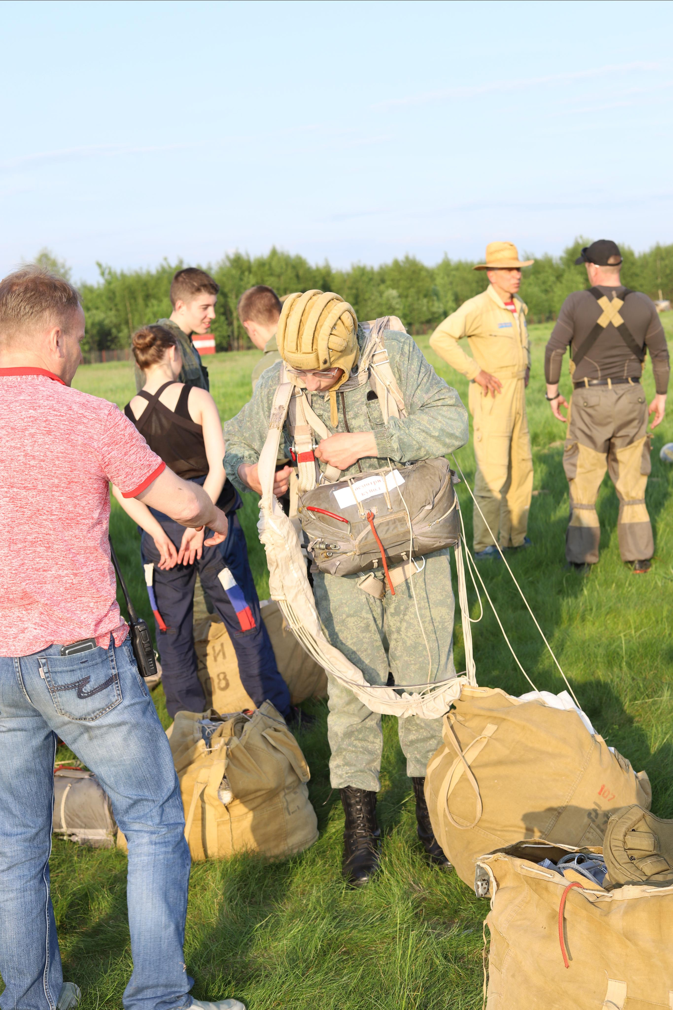 Парашютисты. Выпускные альбомы, индивидуальные фотосессии в Костроме