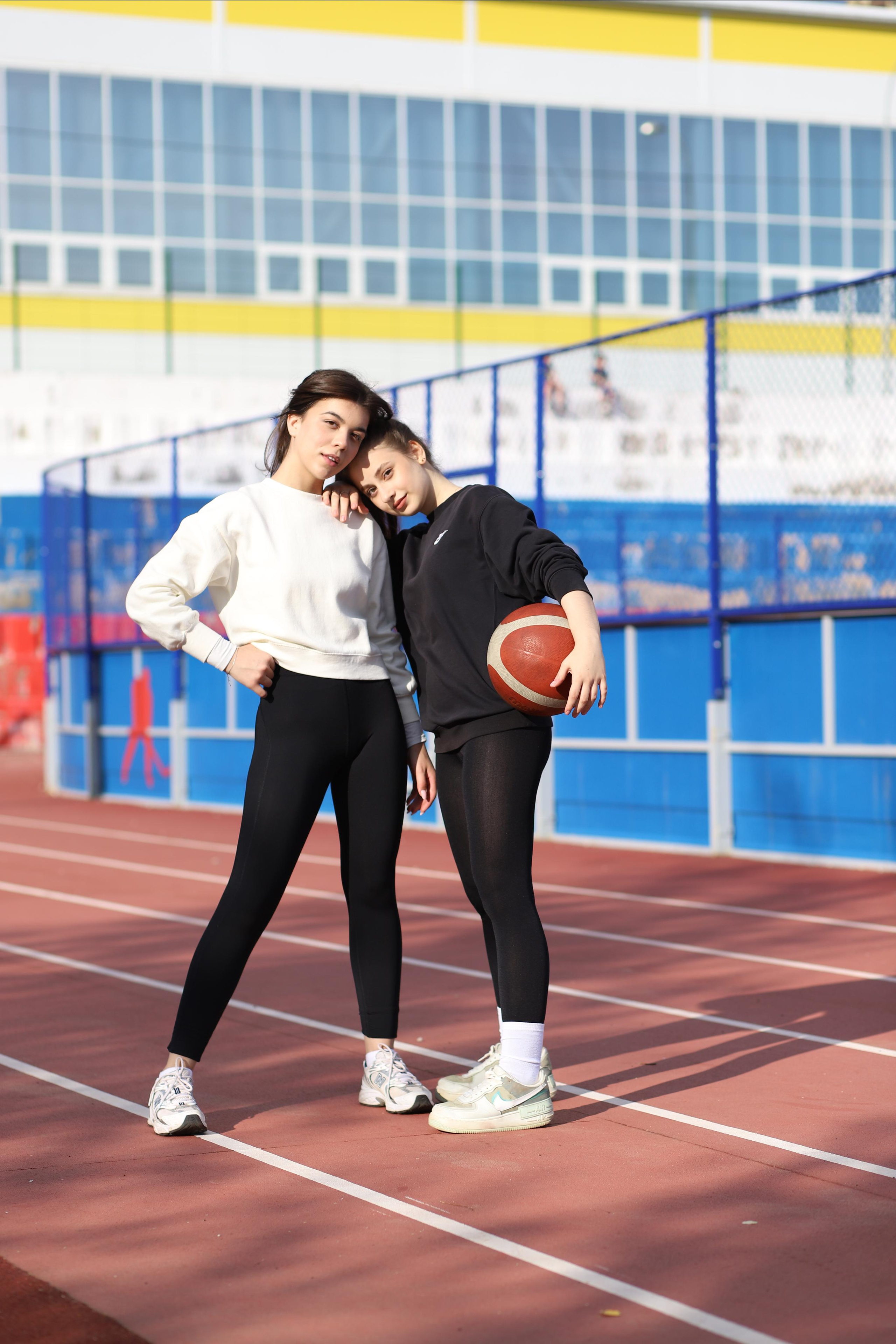 1. Выпускные альбомы, индивидуальные фотосессии в Костроме