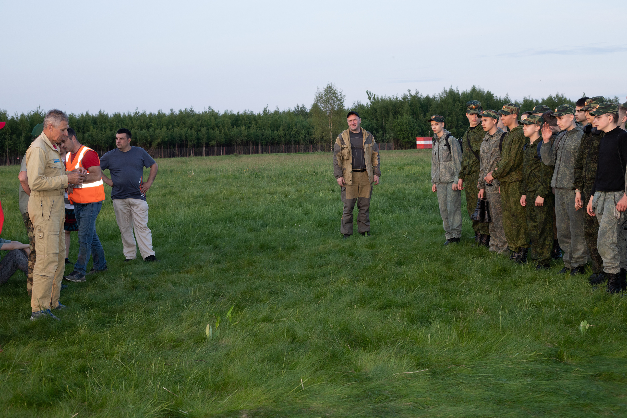 Парашютисты. Выпускные альбомы, индивидуальные фотосессии в Костроме