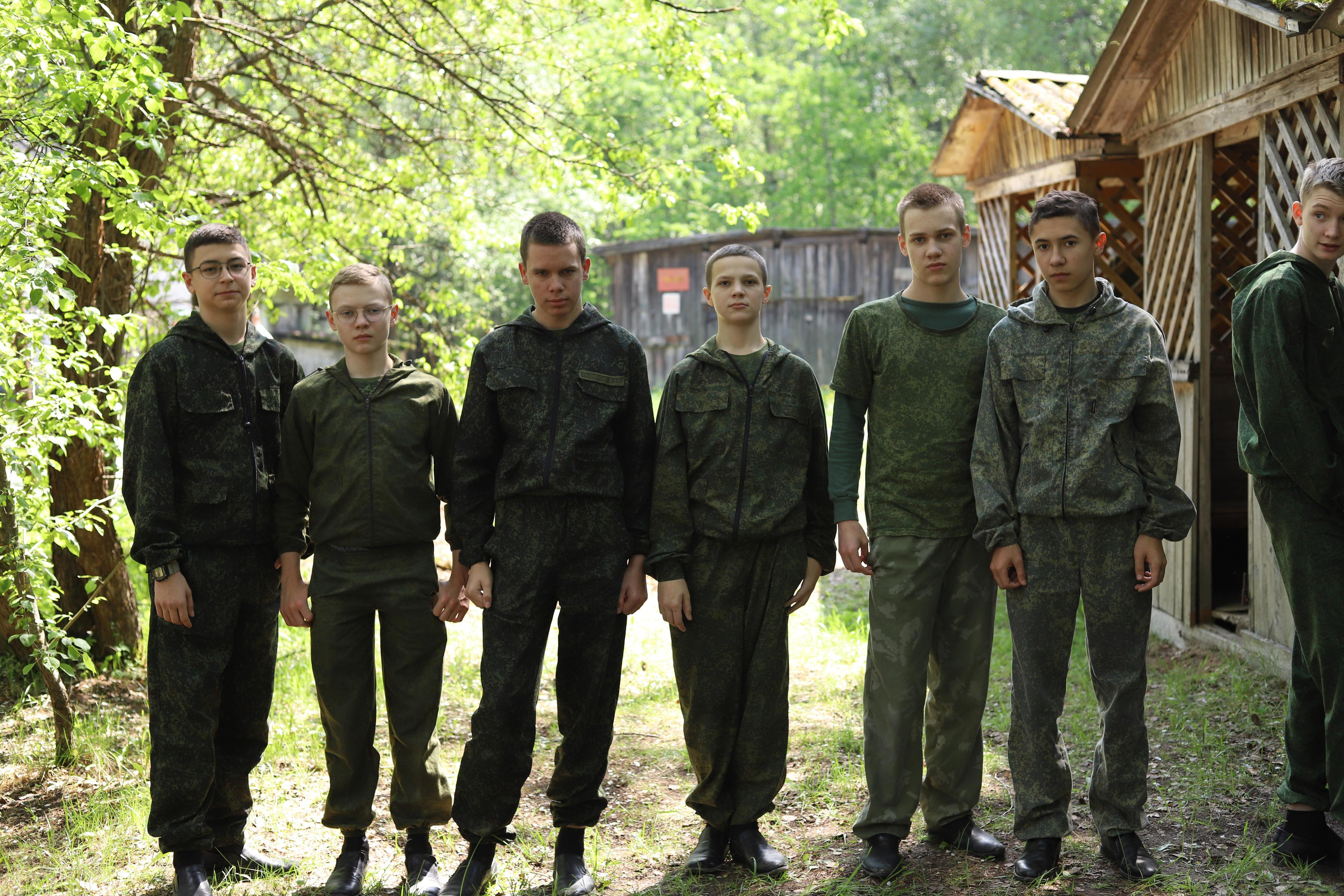 Парашютисты. Выпускные альбомы, индивидуальные фотосессии в Костроме