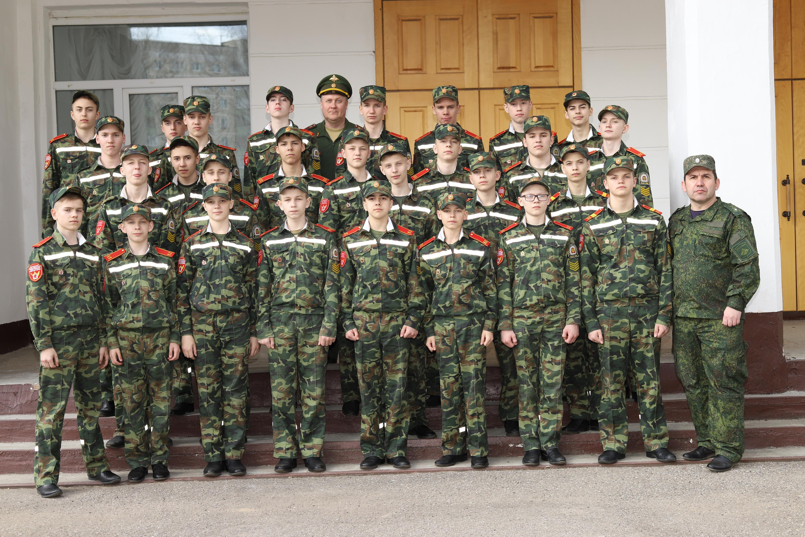 Кадеты. Выпускные альбомы, индивидуальные фотосессии в Костроме