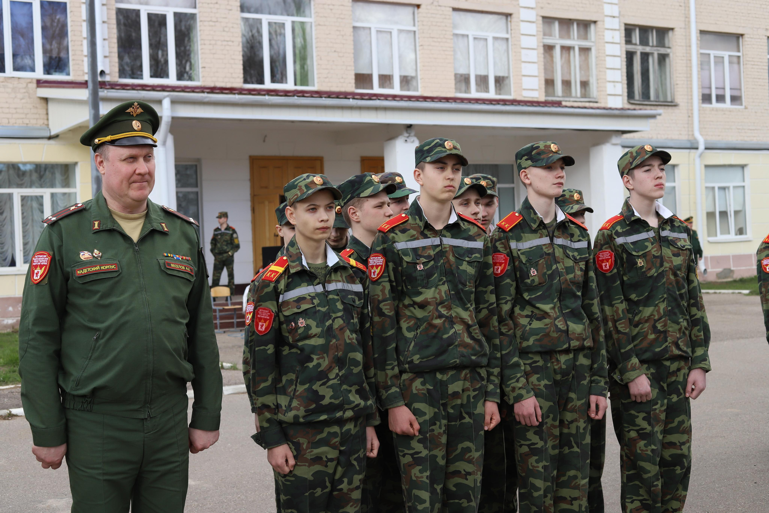 Кадеты. Выпускные альбомы, индивидуальные фотосессии в Костроме