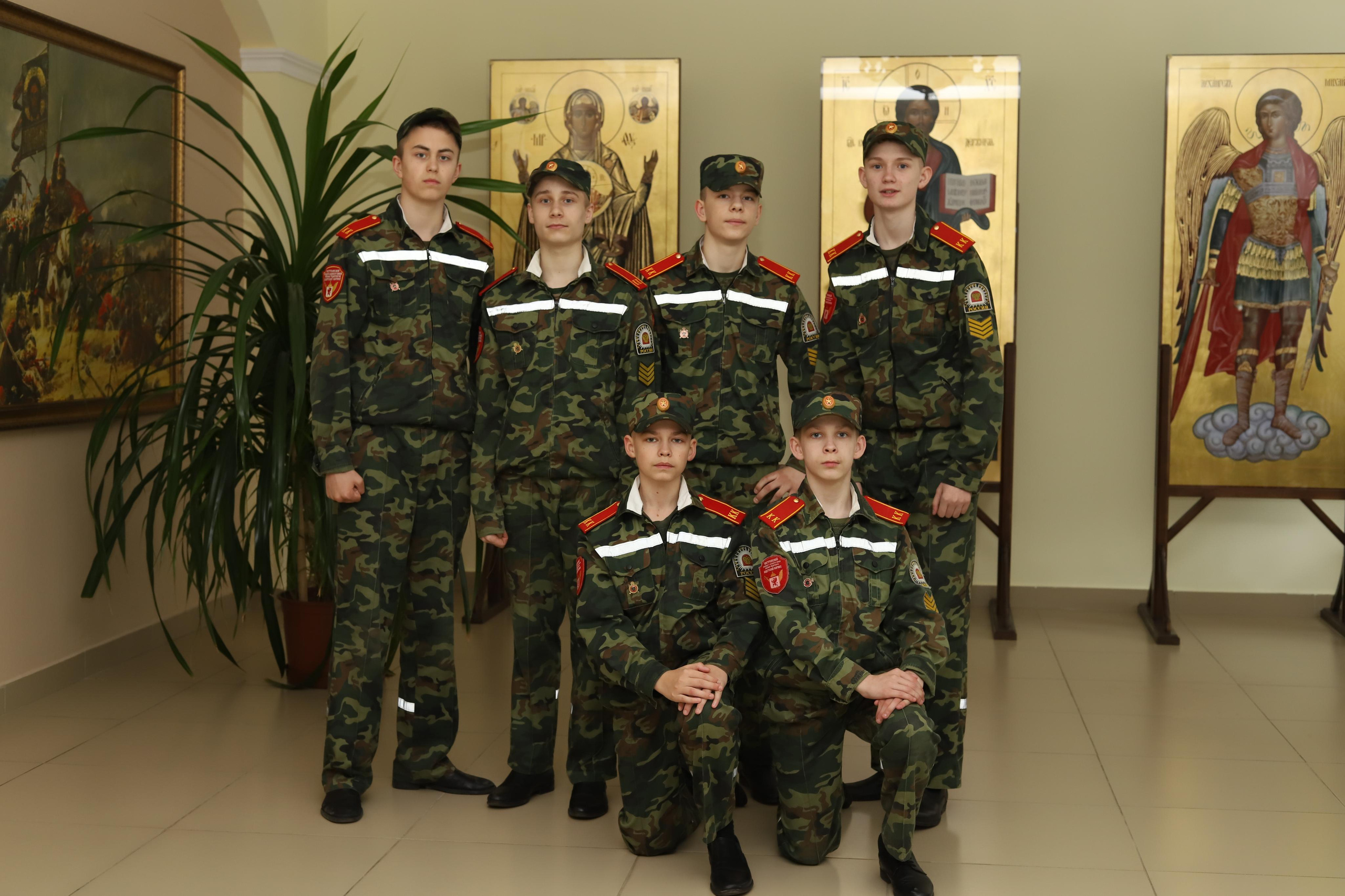 Кадеты. Выпускные альбомы, индивидуальные фотосессии в Костроме