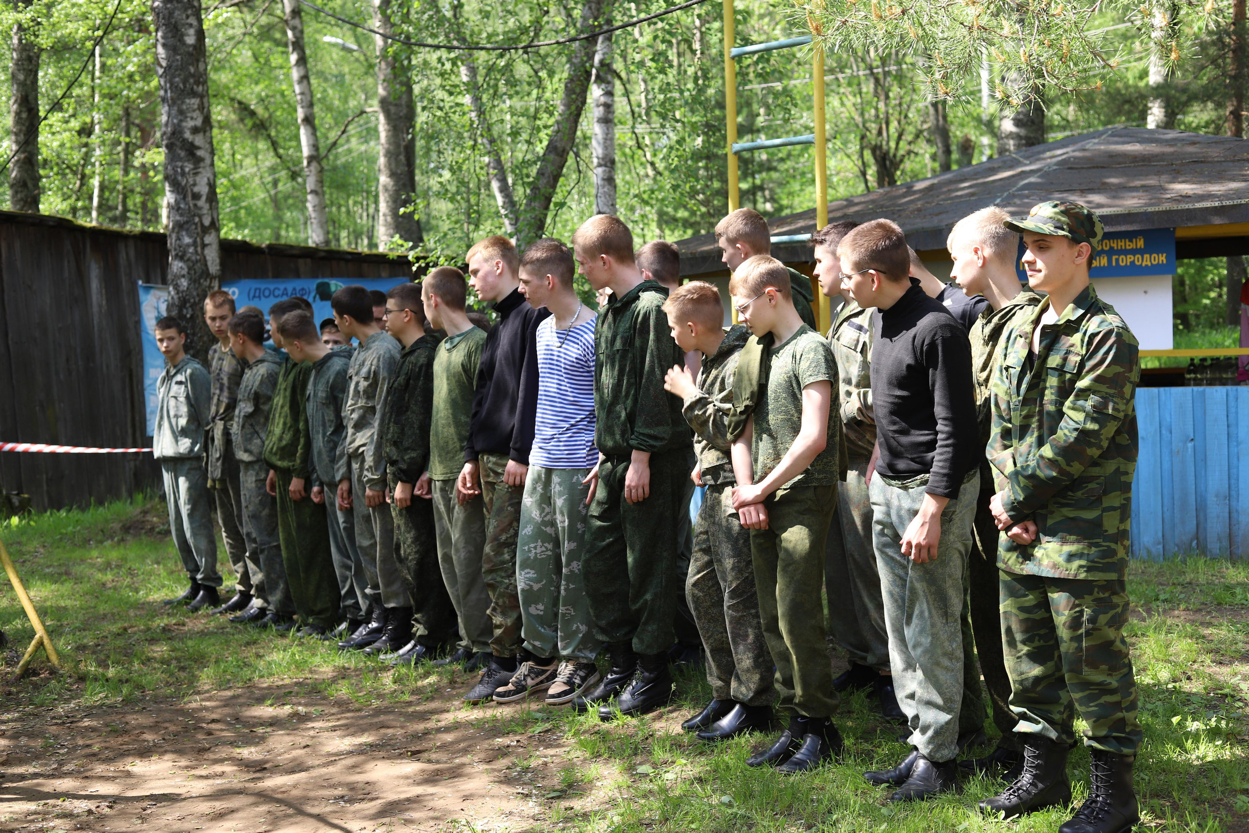 Парашютисты. Выпускные альбомы, индивидуальные фотосессии в Костроме