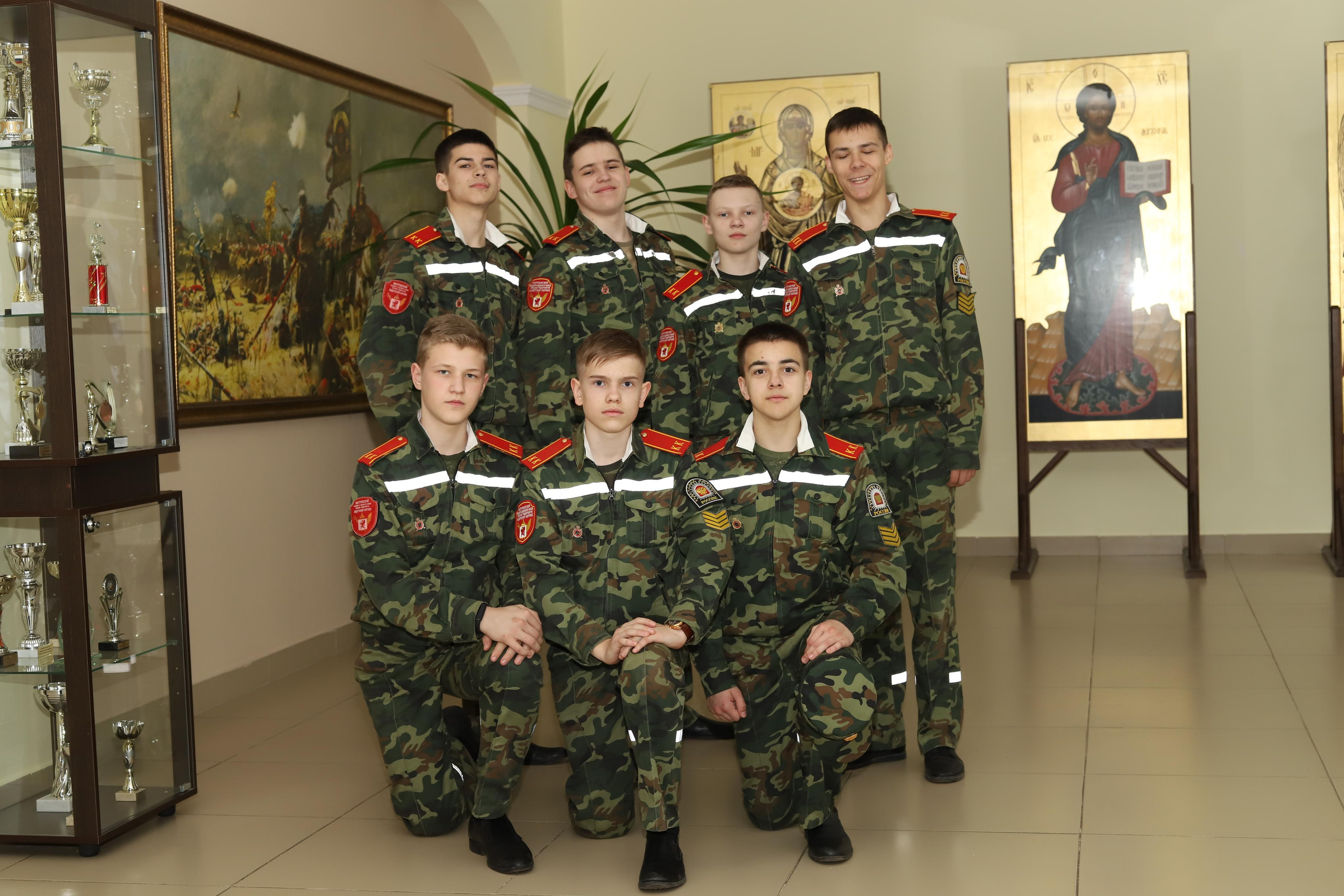 Кадеты. Выпускные альбомы, индивидуальные фотосессии в Костроме