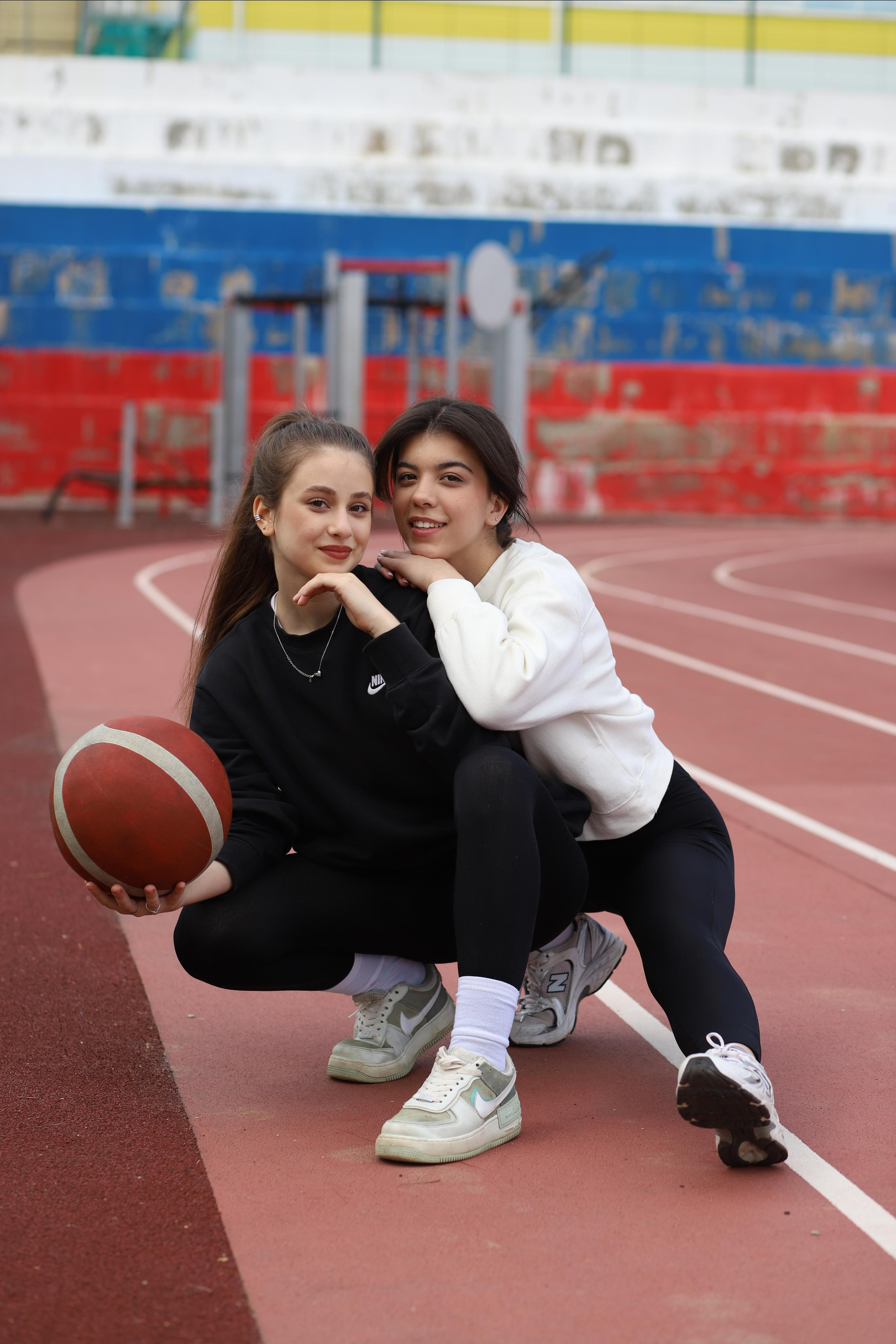 1. Выпускные альбомы, индивидуальные фотосессии в Костроме