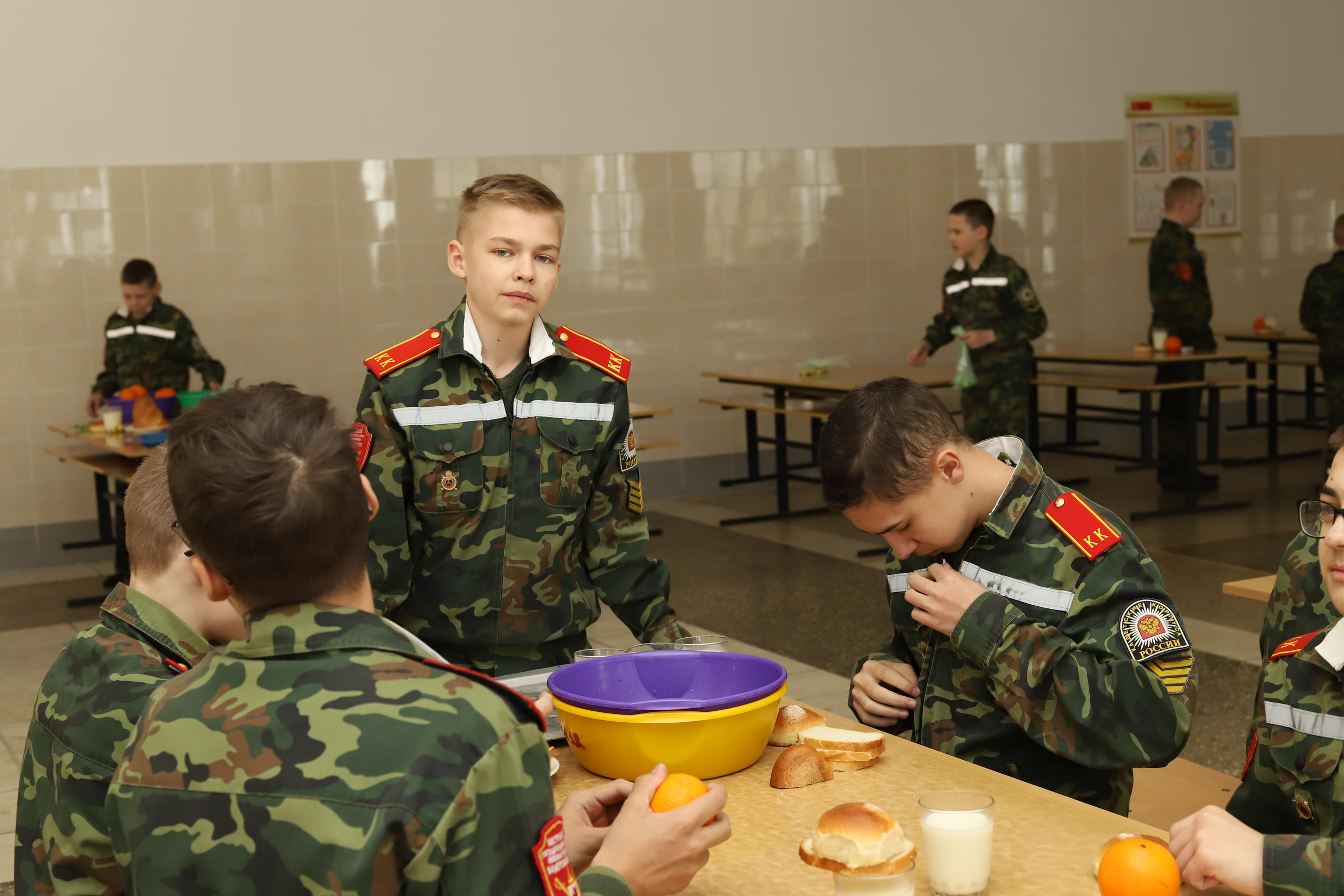 Кадеты. Выпускные альбомы, индивидуальные фотосессии в Костроме