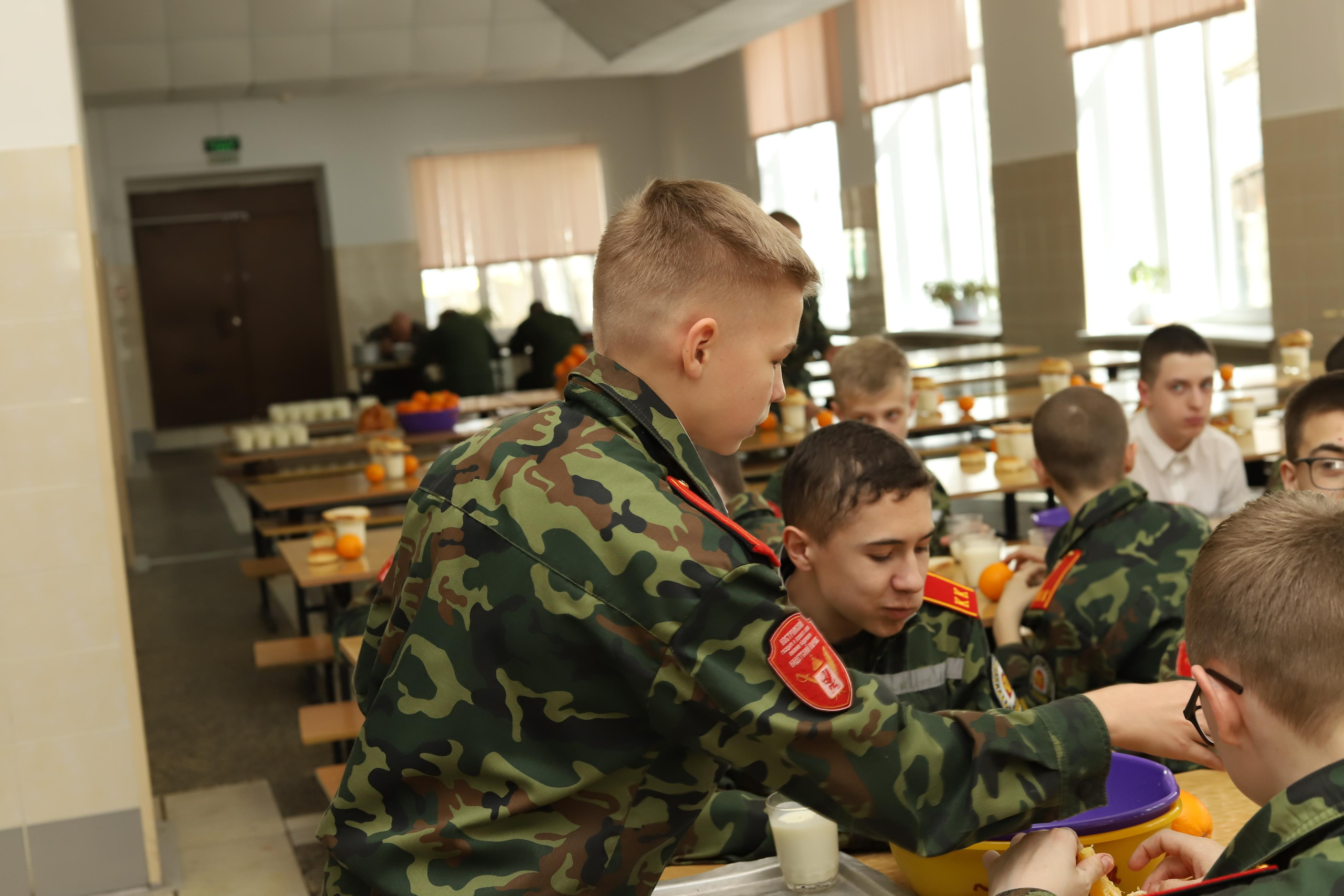 Кадеты. Выпускные альбомы, индивидуальные фотосессии в Костроме