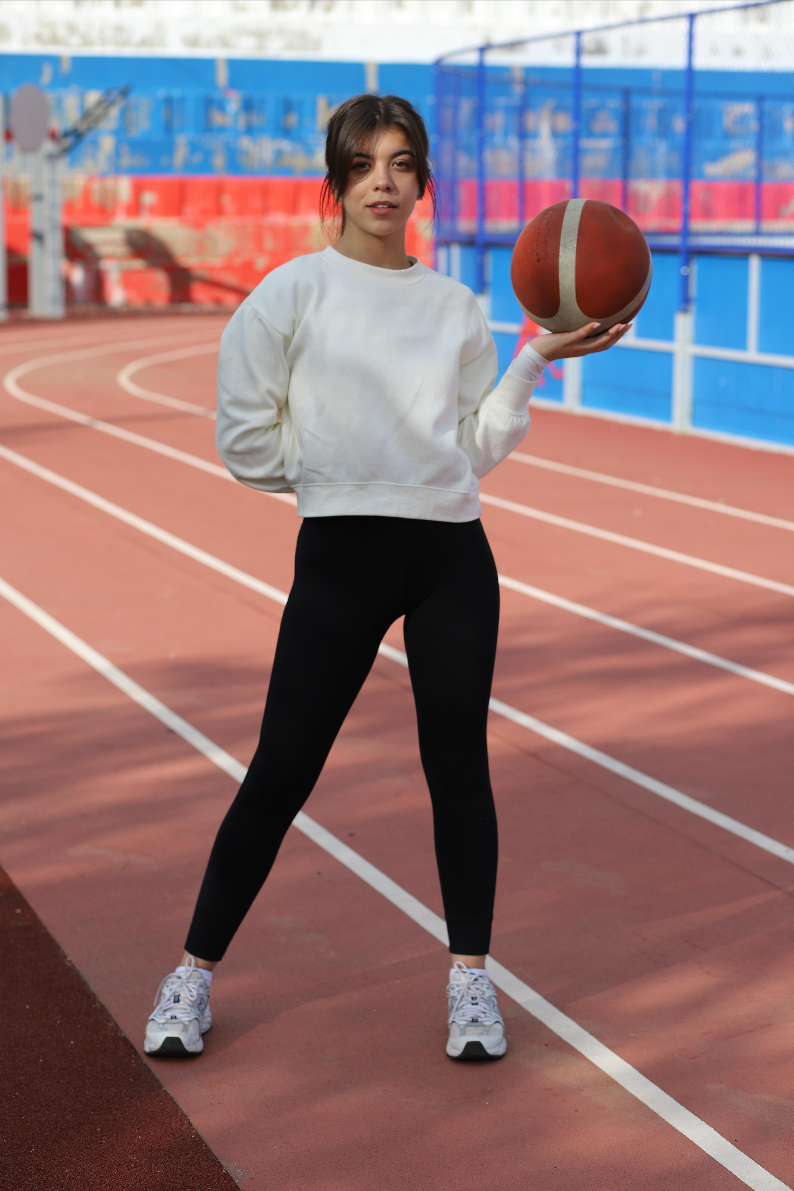 1. Выпускные альбомы, индивидуальные фотосессии в Костроме