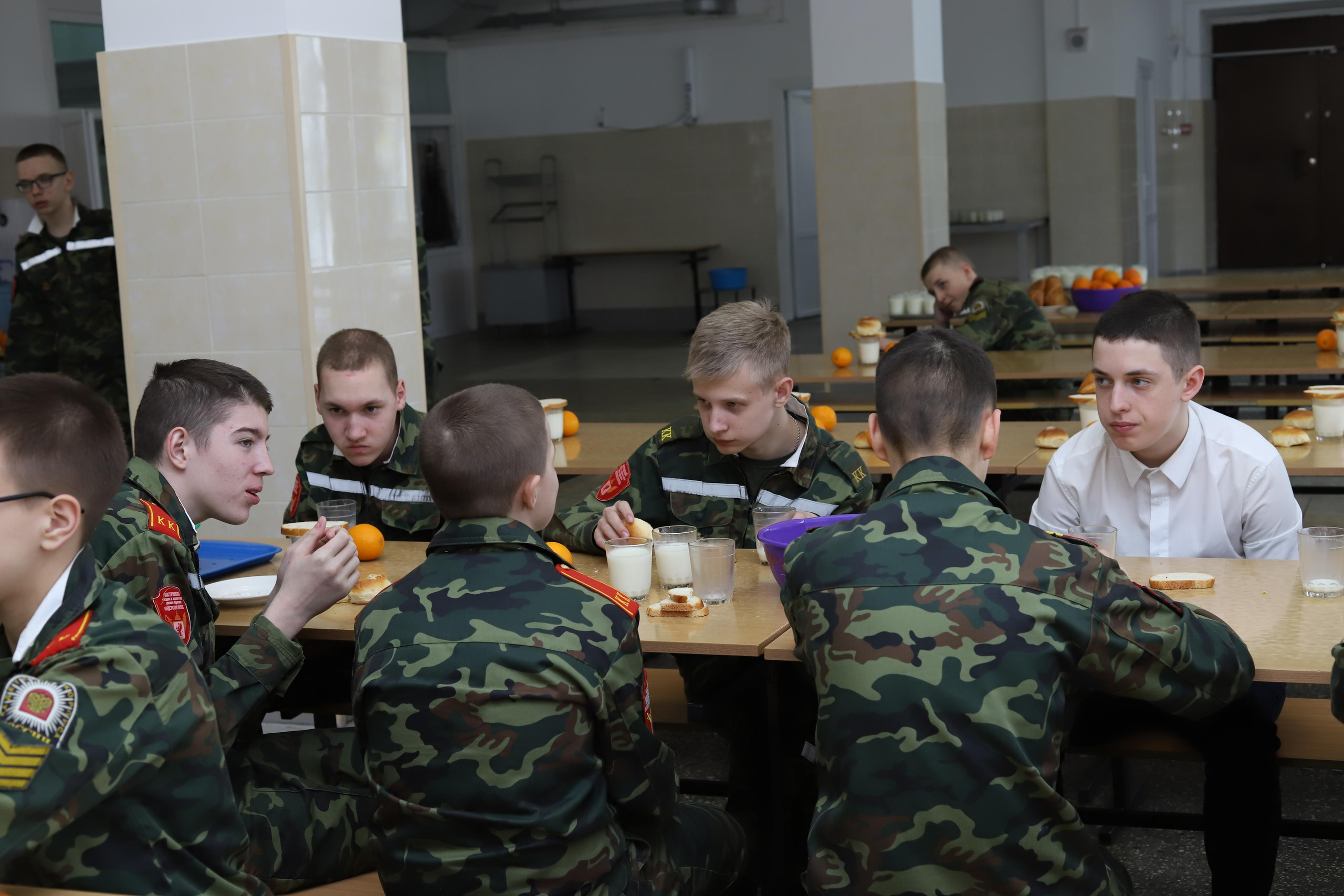 Кадеты. Выпускные альбомы, индивидуальные фотосессии в Костроме