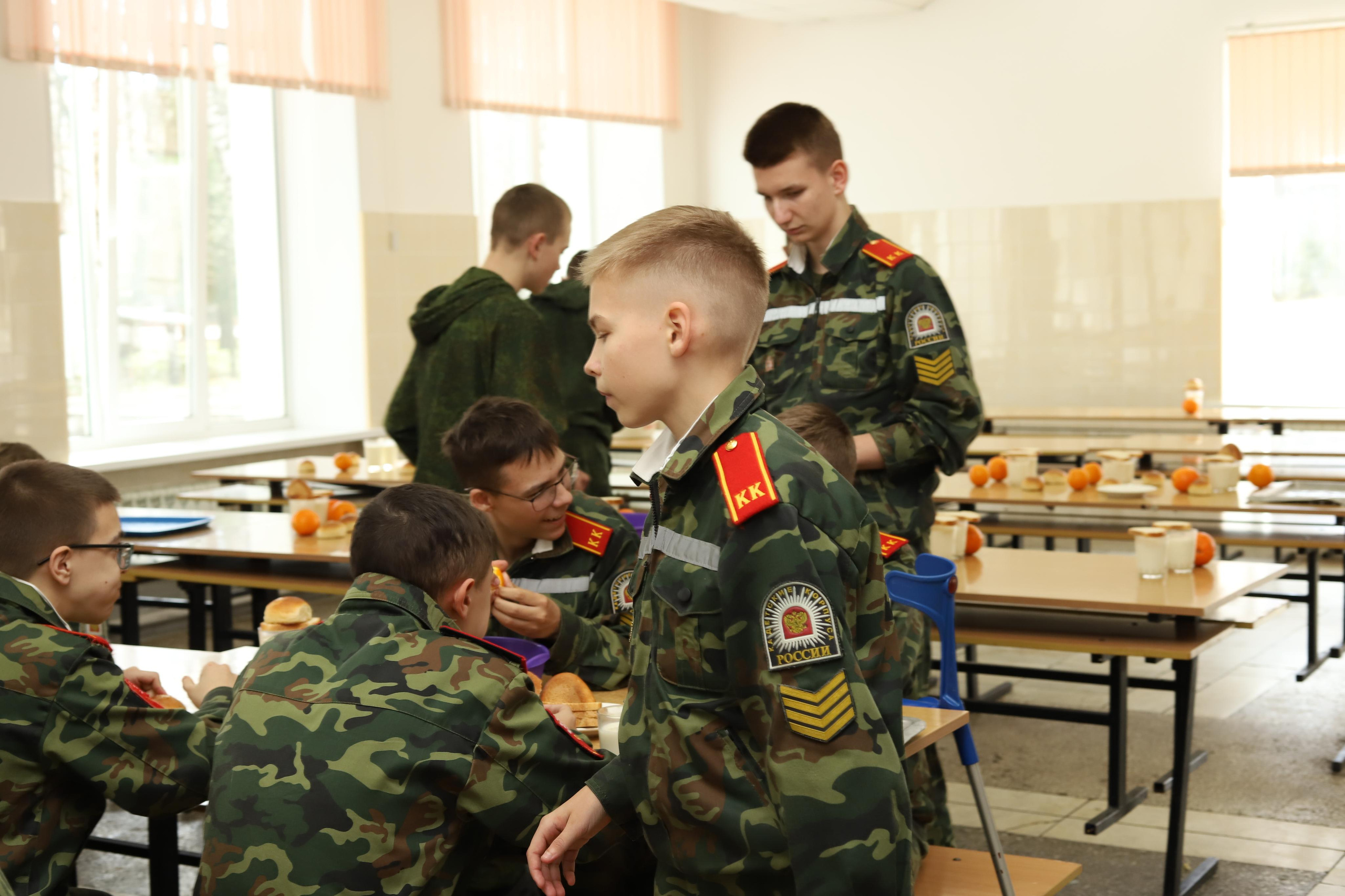 Кадеты. Выпускные альбомы, индивидуальные фотосессии в Костроме