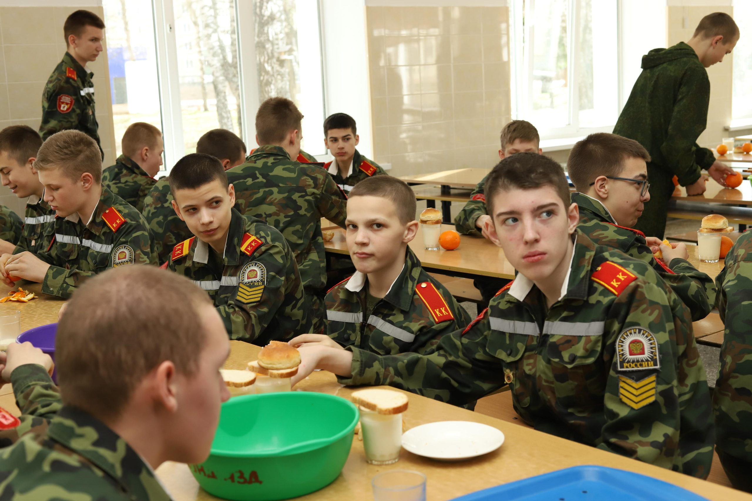 Кадеты. Выпускные альбомы, индивидуальные фотосессии в Костроме