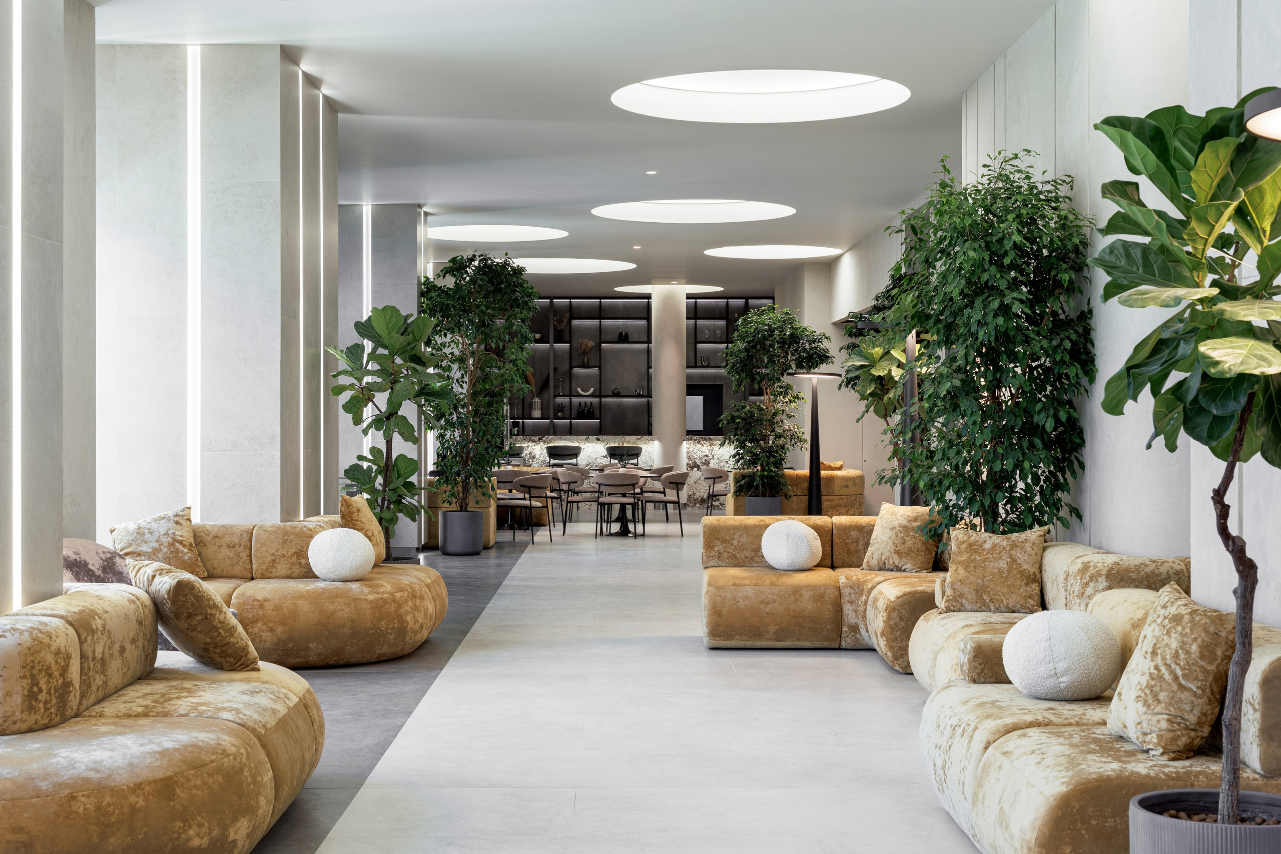 Лобби отеля Svet