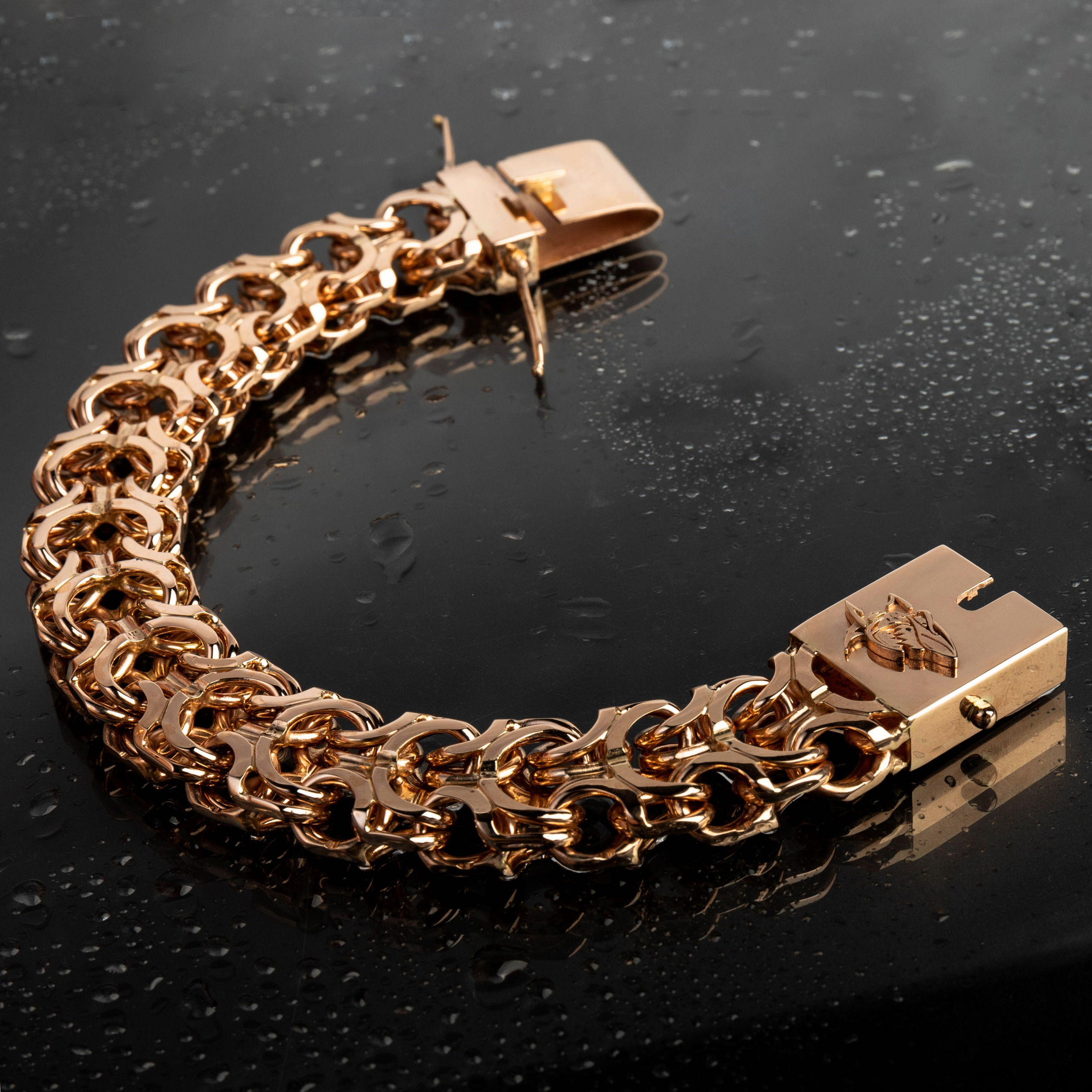 Ювелирные украшения. Предметный фотограф в Крыму Ольга Шестакова