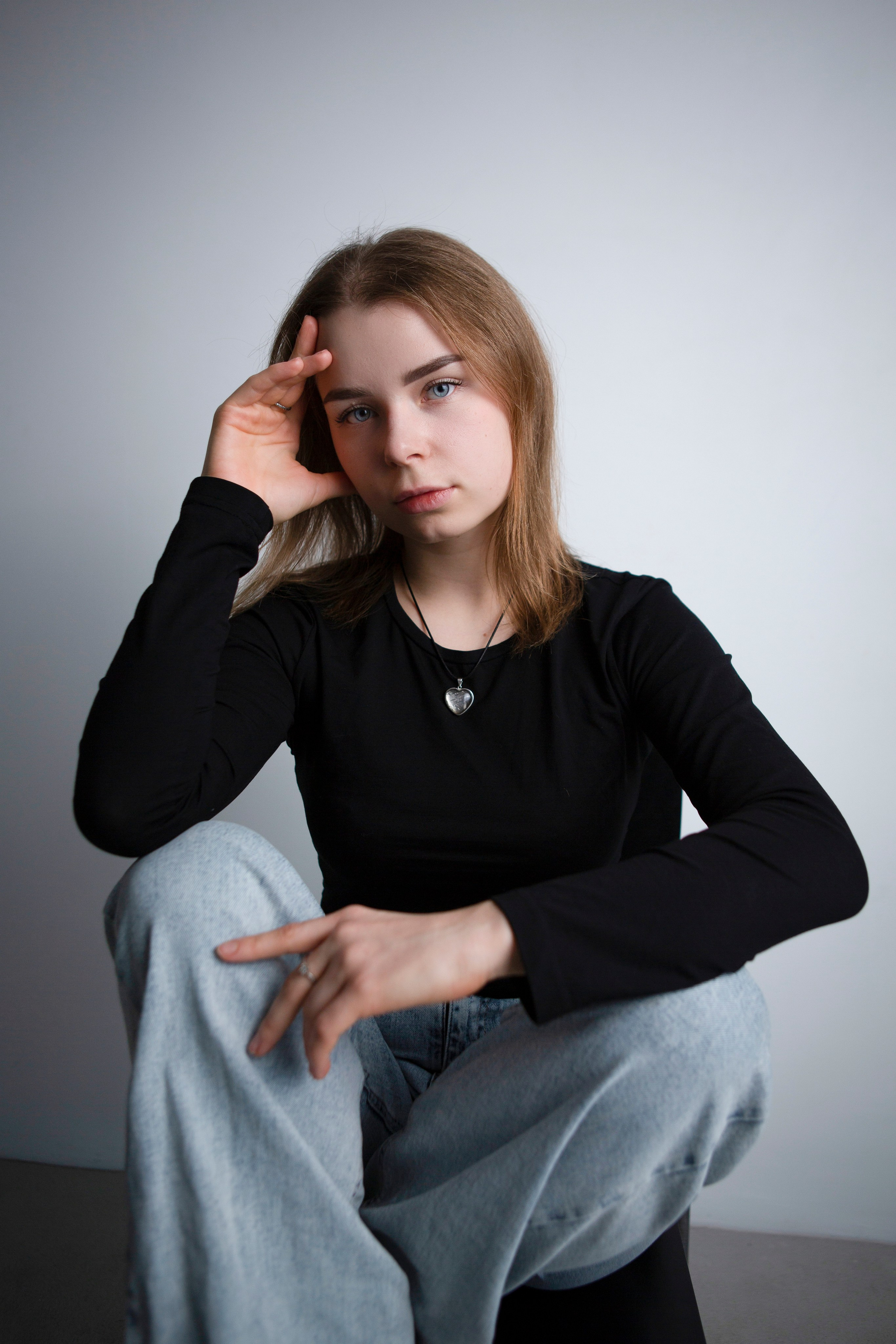 Полина, минимализм. Портретный фотограф в Минске