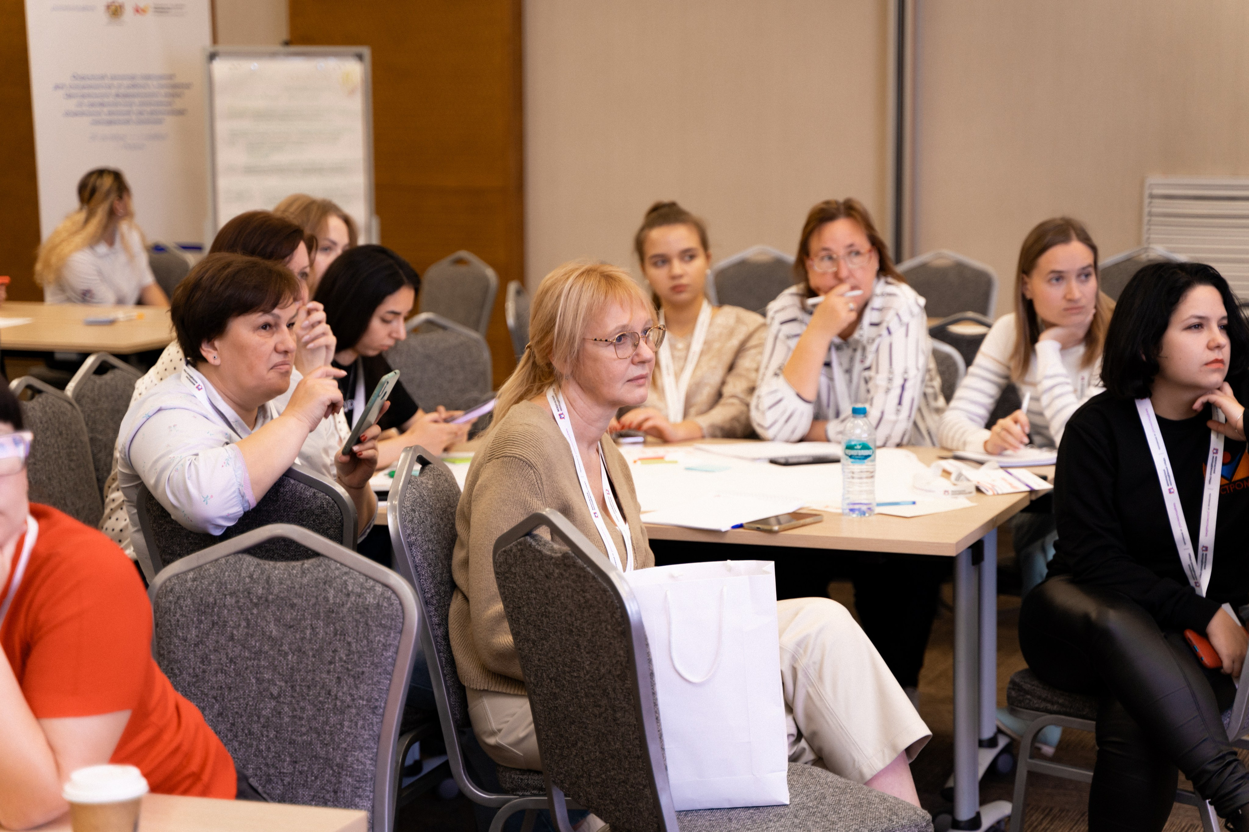 Окружной семинар в сфере профилактики от Росмолодежи в Амаксе 2024. Фотограф Надежда Погребняк | Рязань | Москва