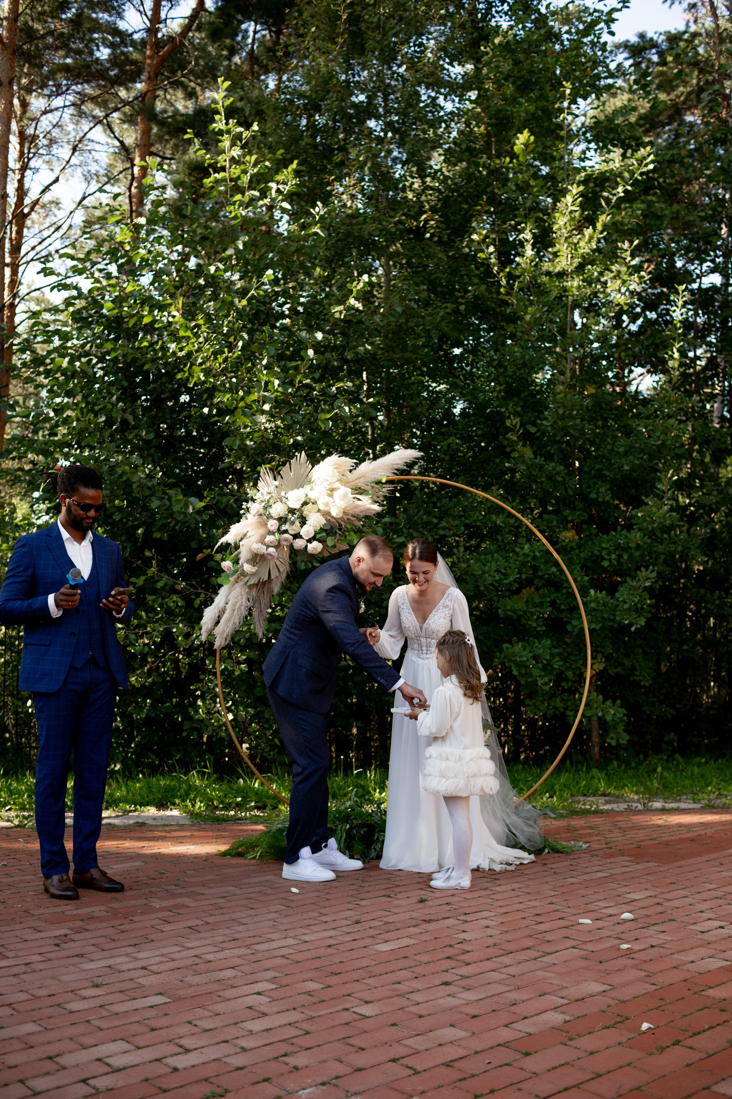Свадебная фотопрогулка в Пушкине. Свадебный фотограф Кирилл Белый
