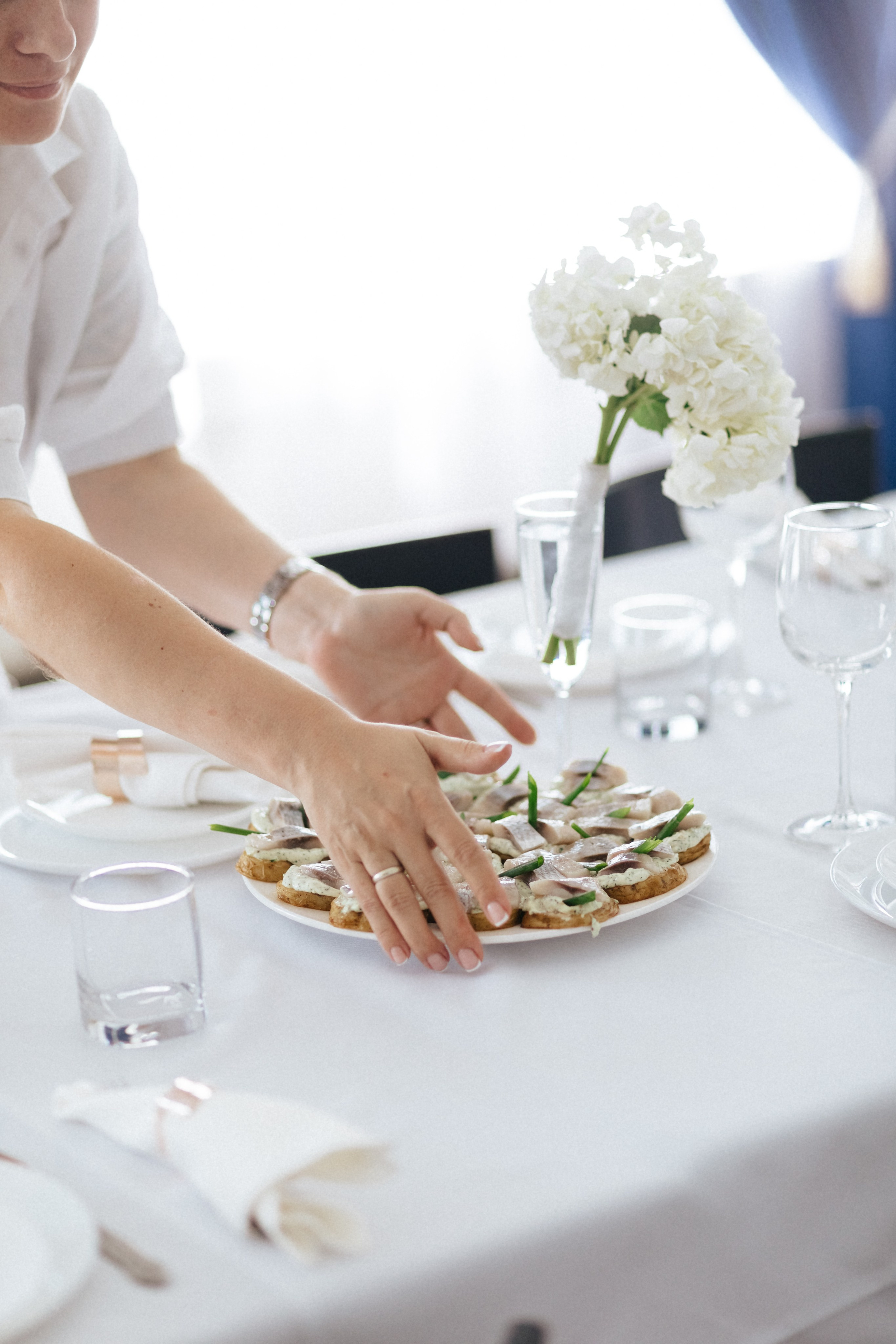 Лиза и Сережа. Роспись и тусовка в коттедже. Свадебный и портретный фотограф в Москве Анастасия Масюк