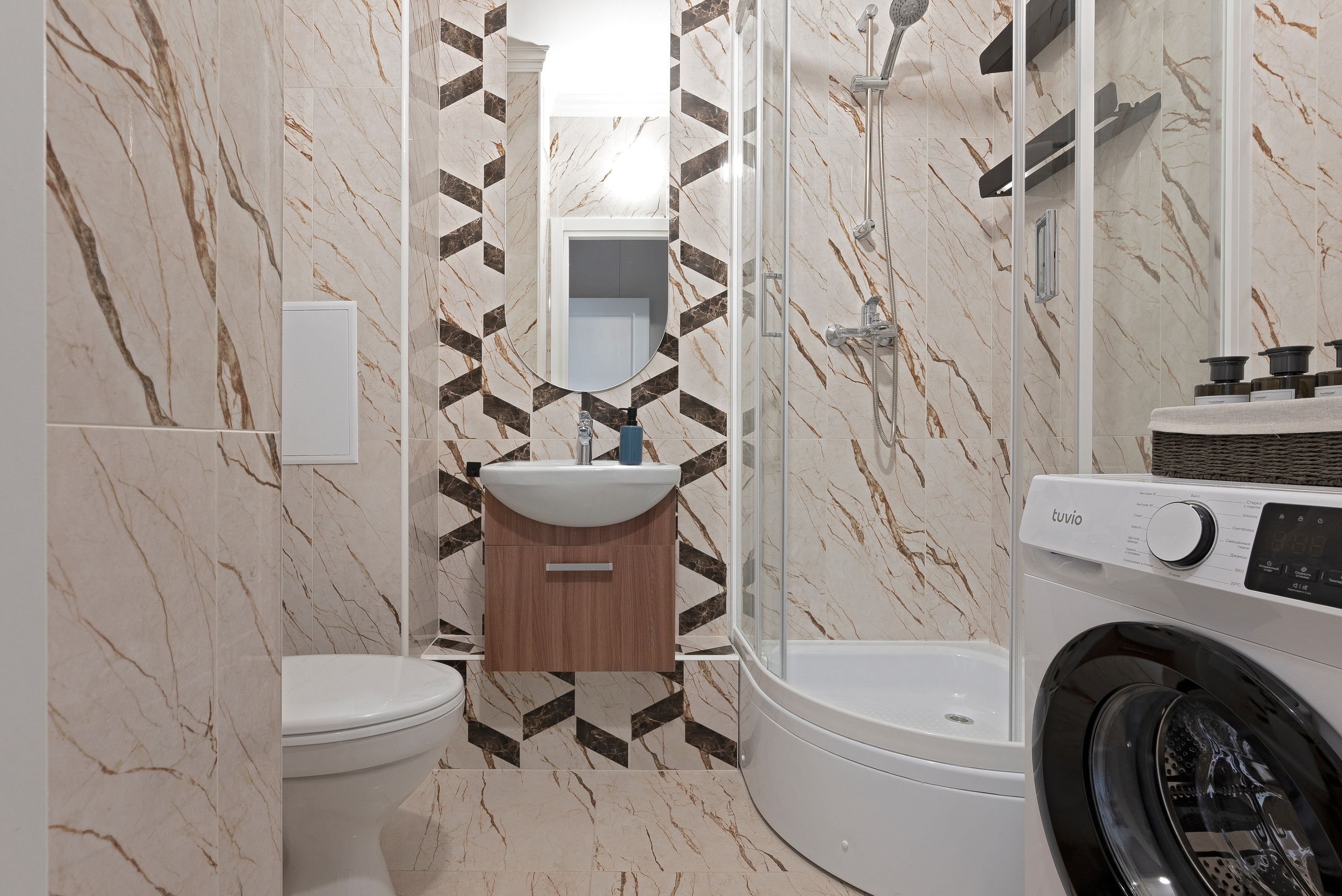 Любоград. Главная